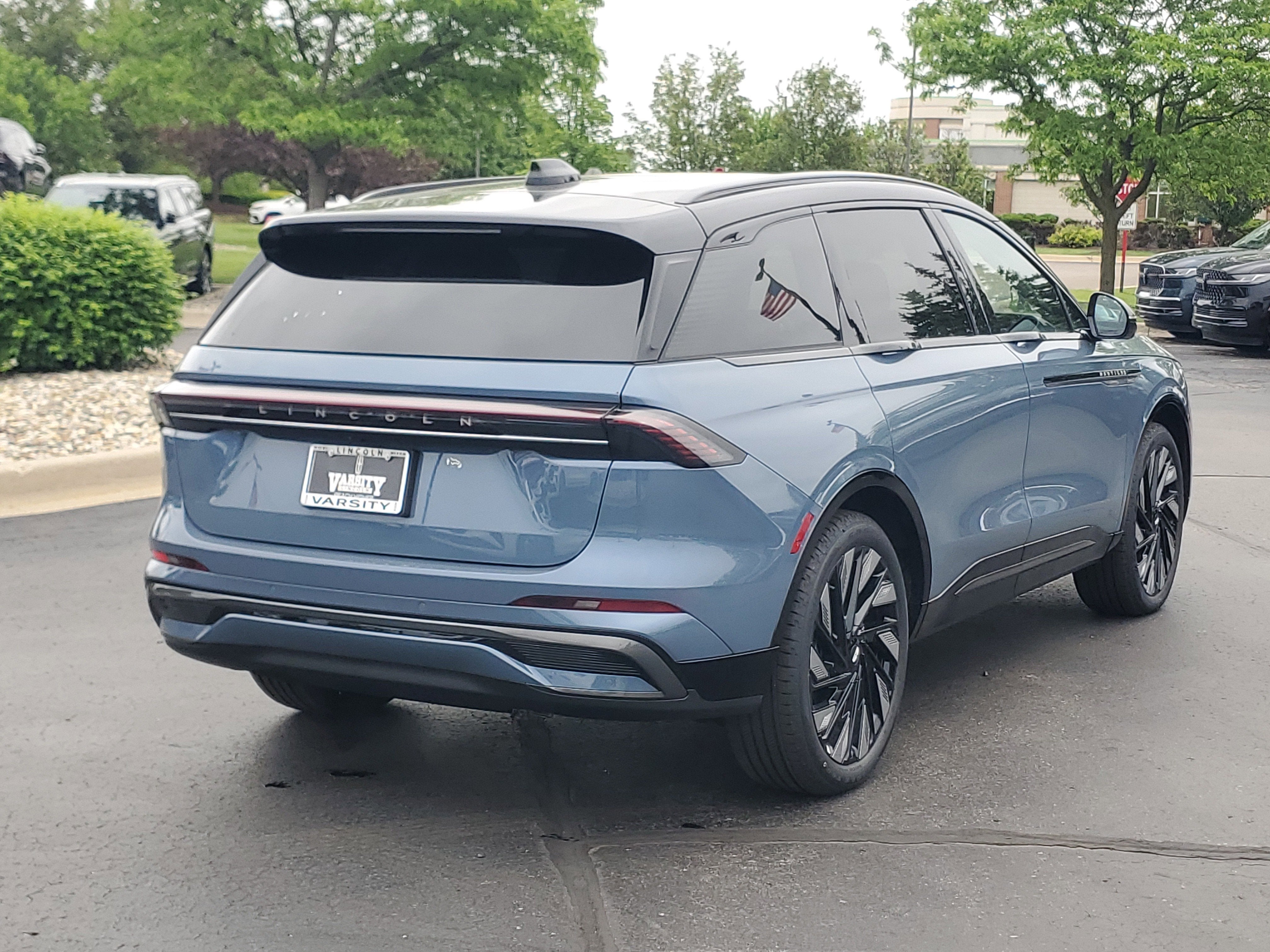 2026 Lincoln Nautilus Reserve Hybrid