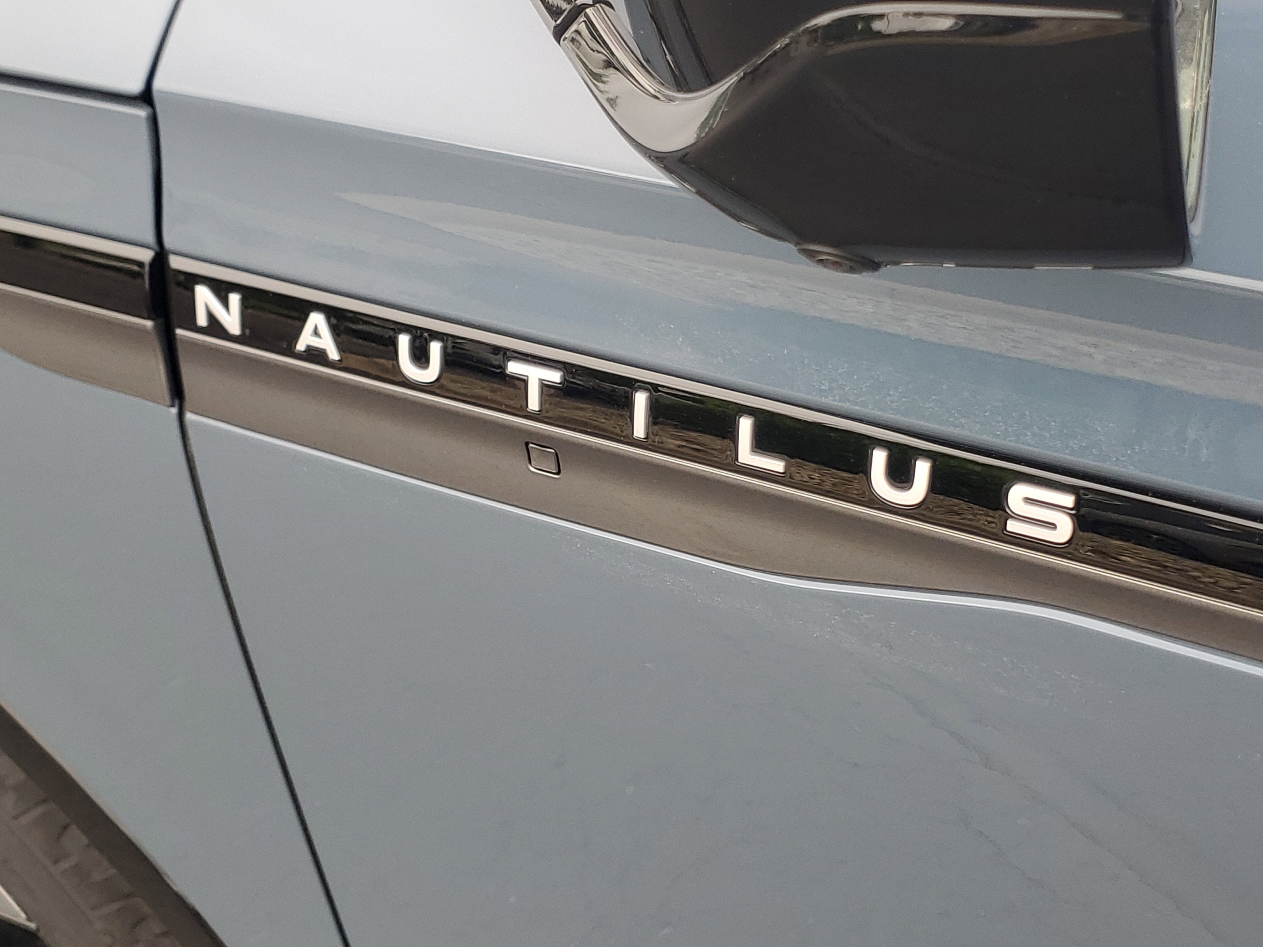 2026 Lincoln Nautilus Reserve Hybrid