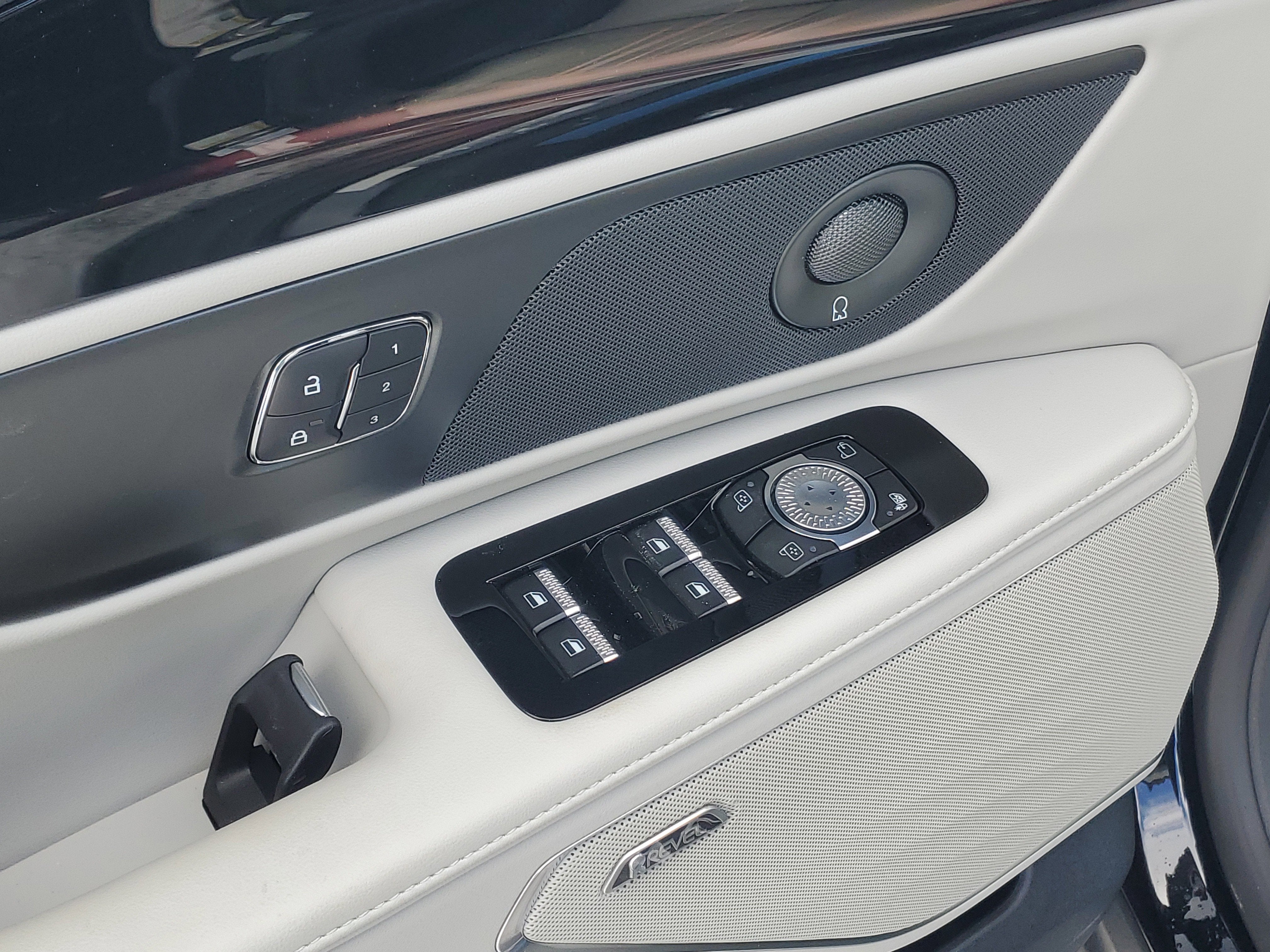 2026 Lincoln Nautilus Reserve Hybrid