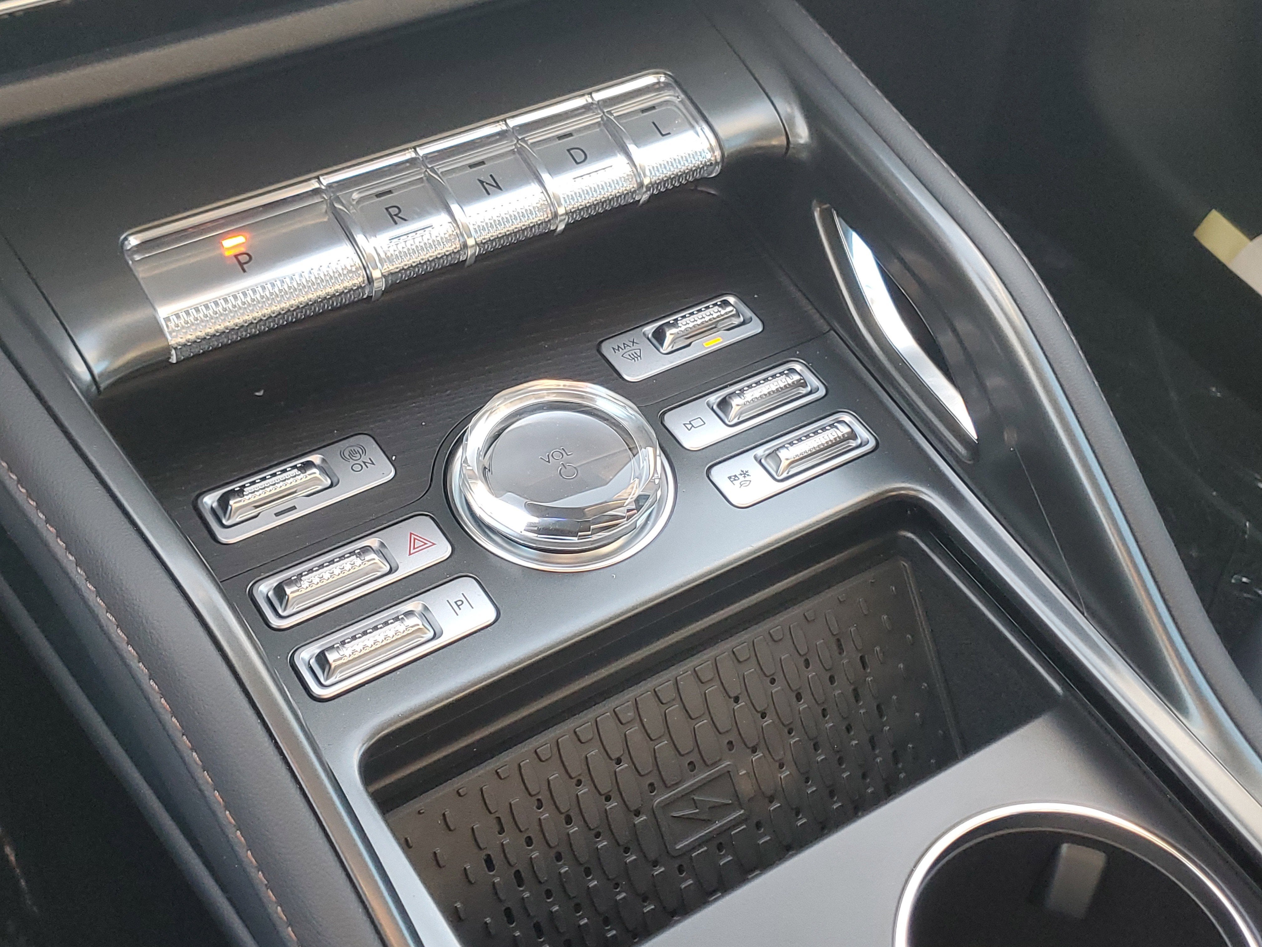 2026 Lincoln Nautilus Reserve Hybrid