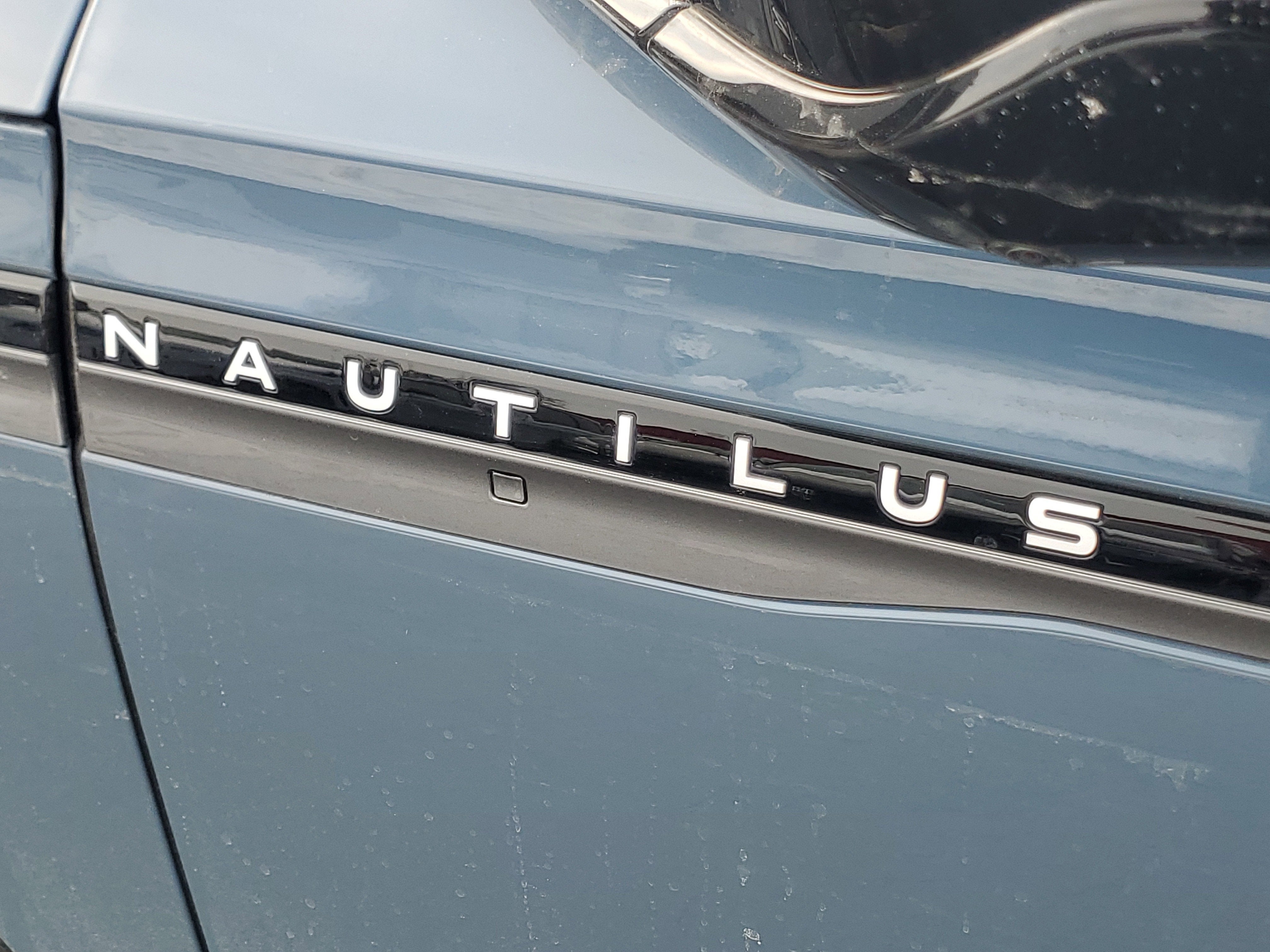 2026 Lincoln Nautilus Reserve Hybrid