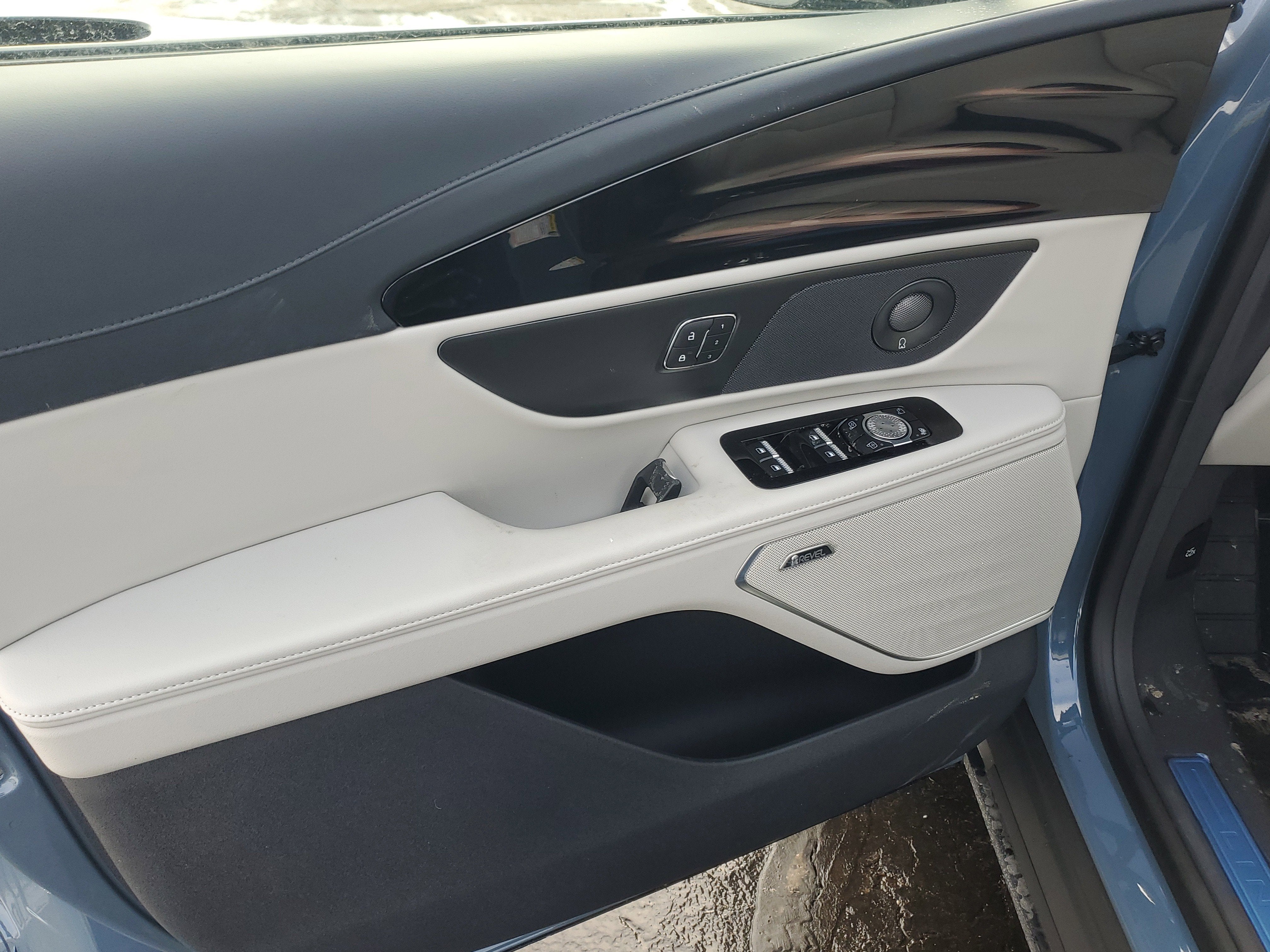 2026 Lincoln Nautilus Reserve Hybrid