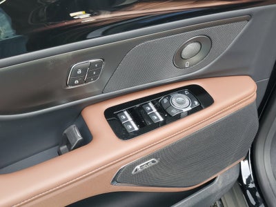 2026 Lincoln Nautilus Reserve Hybrid