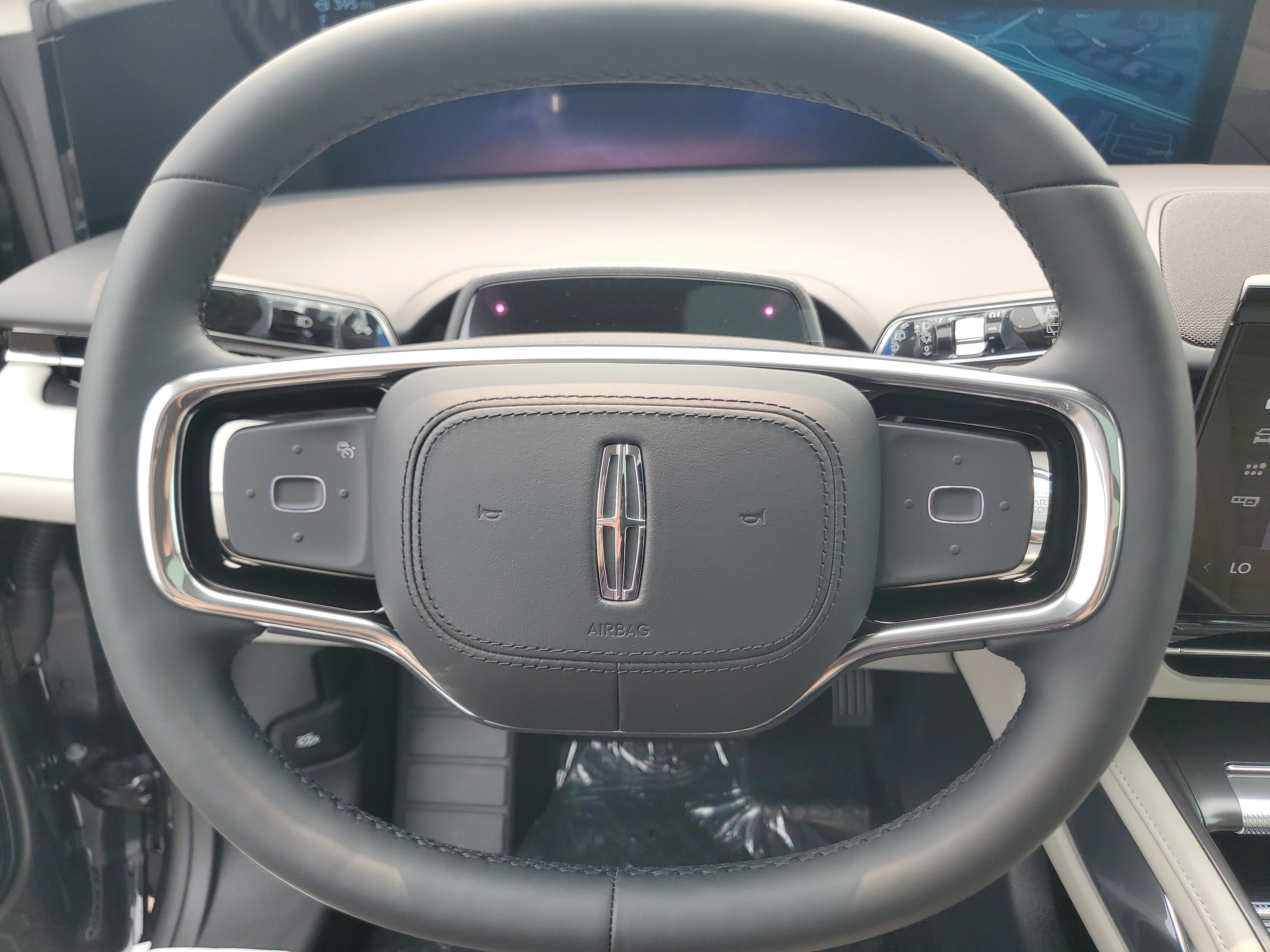 2026 Lincoln Nautilus Reserve Hybrid