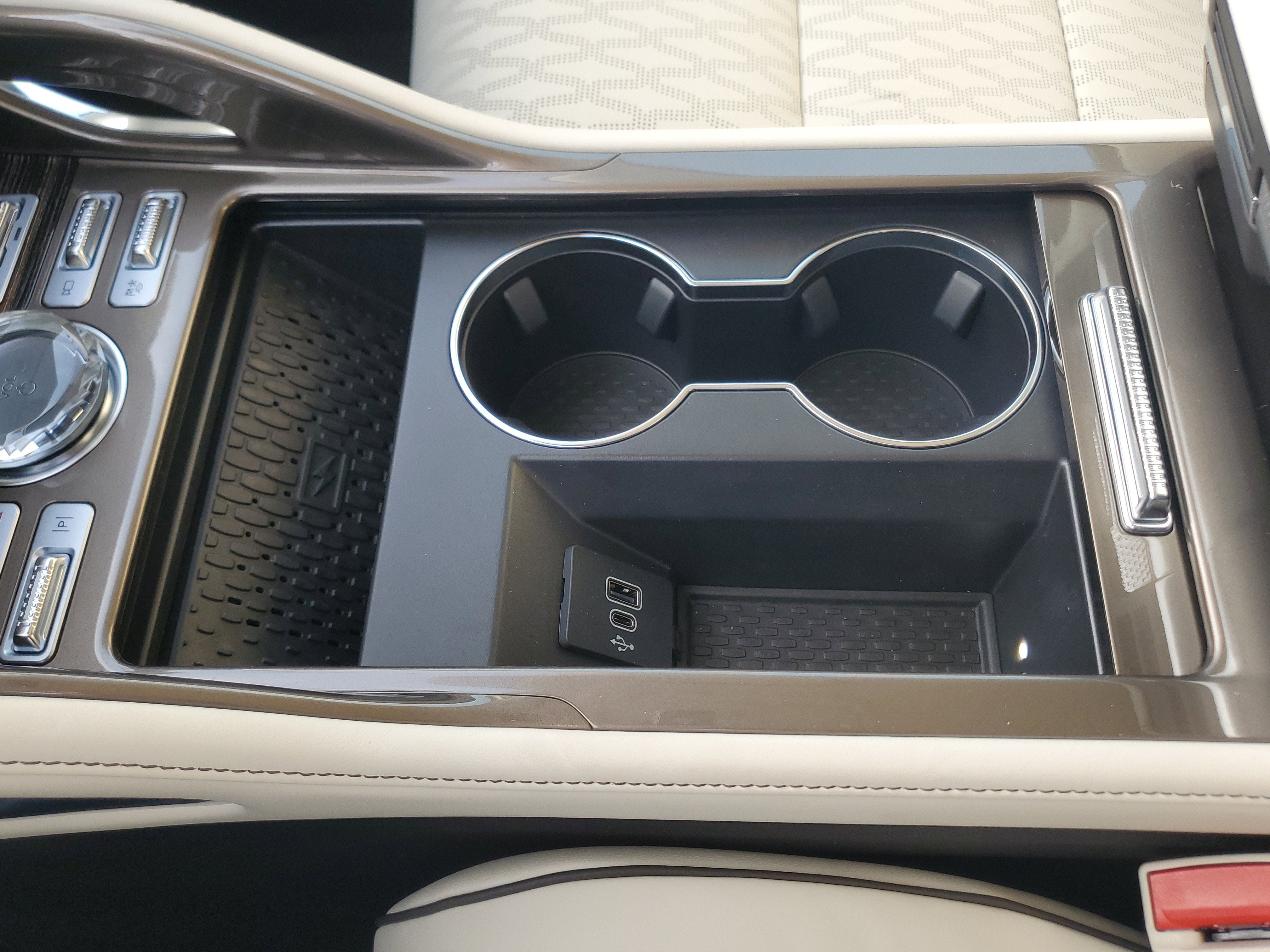 2026 Lincoln Nautilus Black Label Hybrid