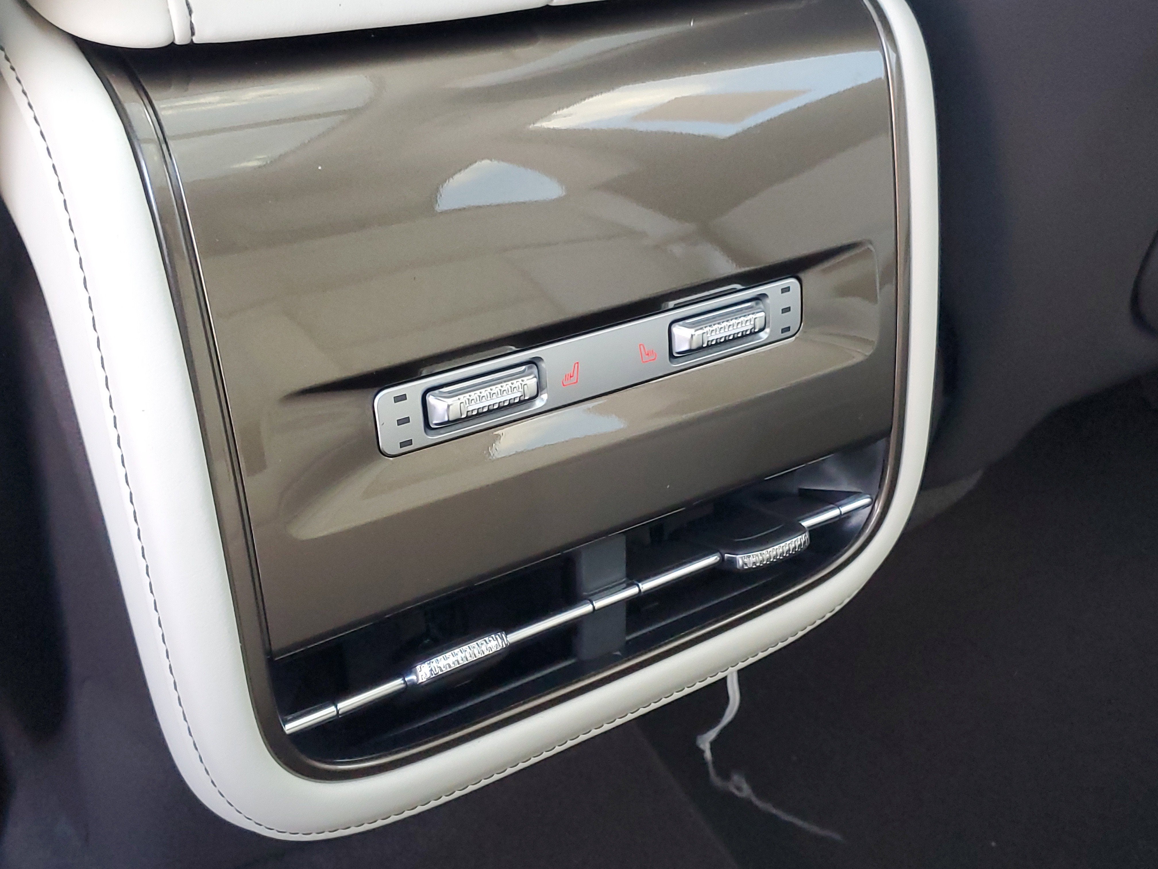 2026 Lincoln Nautilus Black Label Hybrid