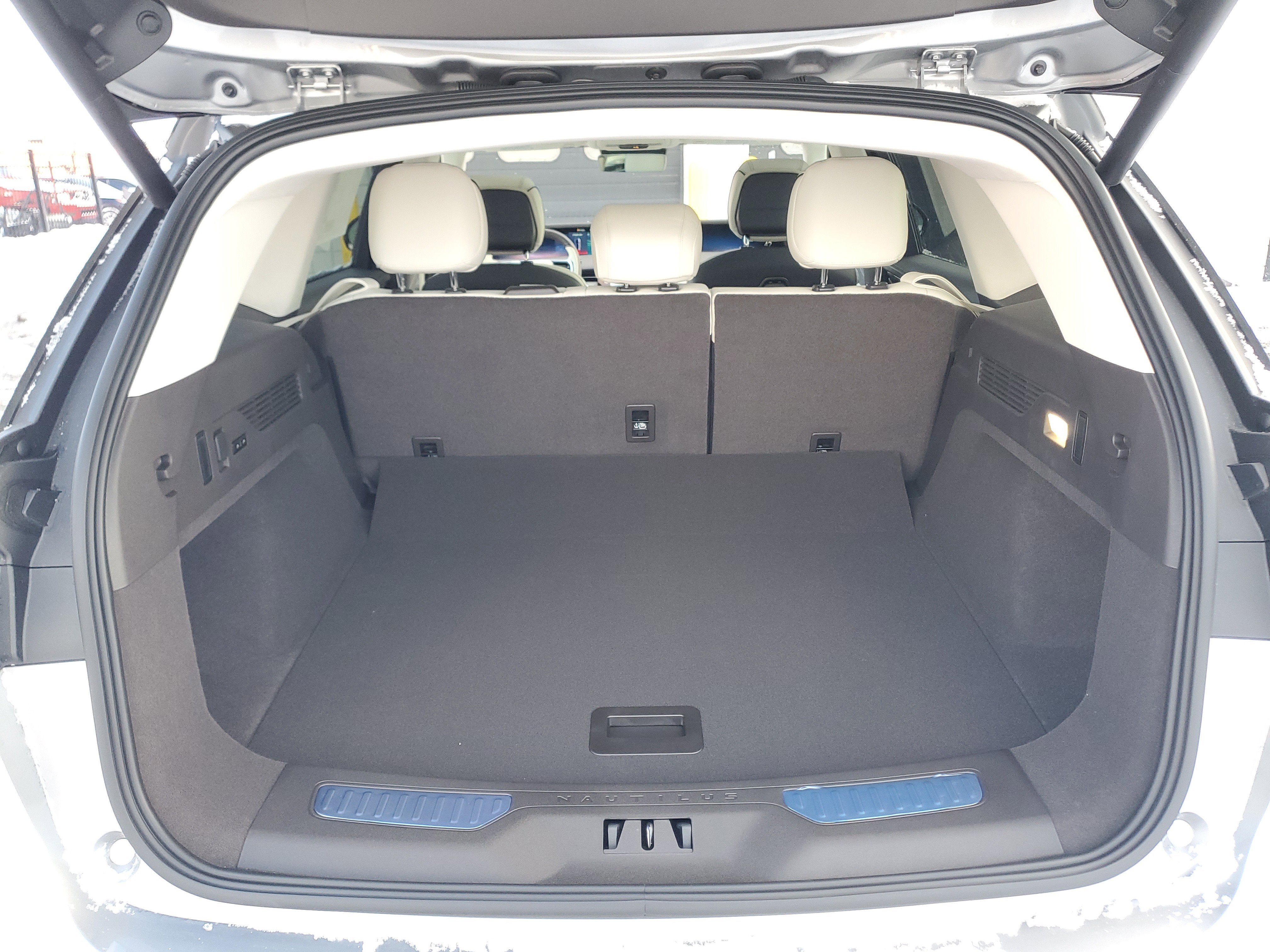 2026 Lincoln Nautilus Black Label Hybrid