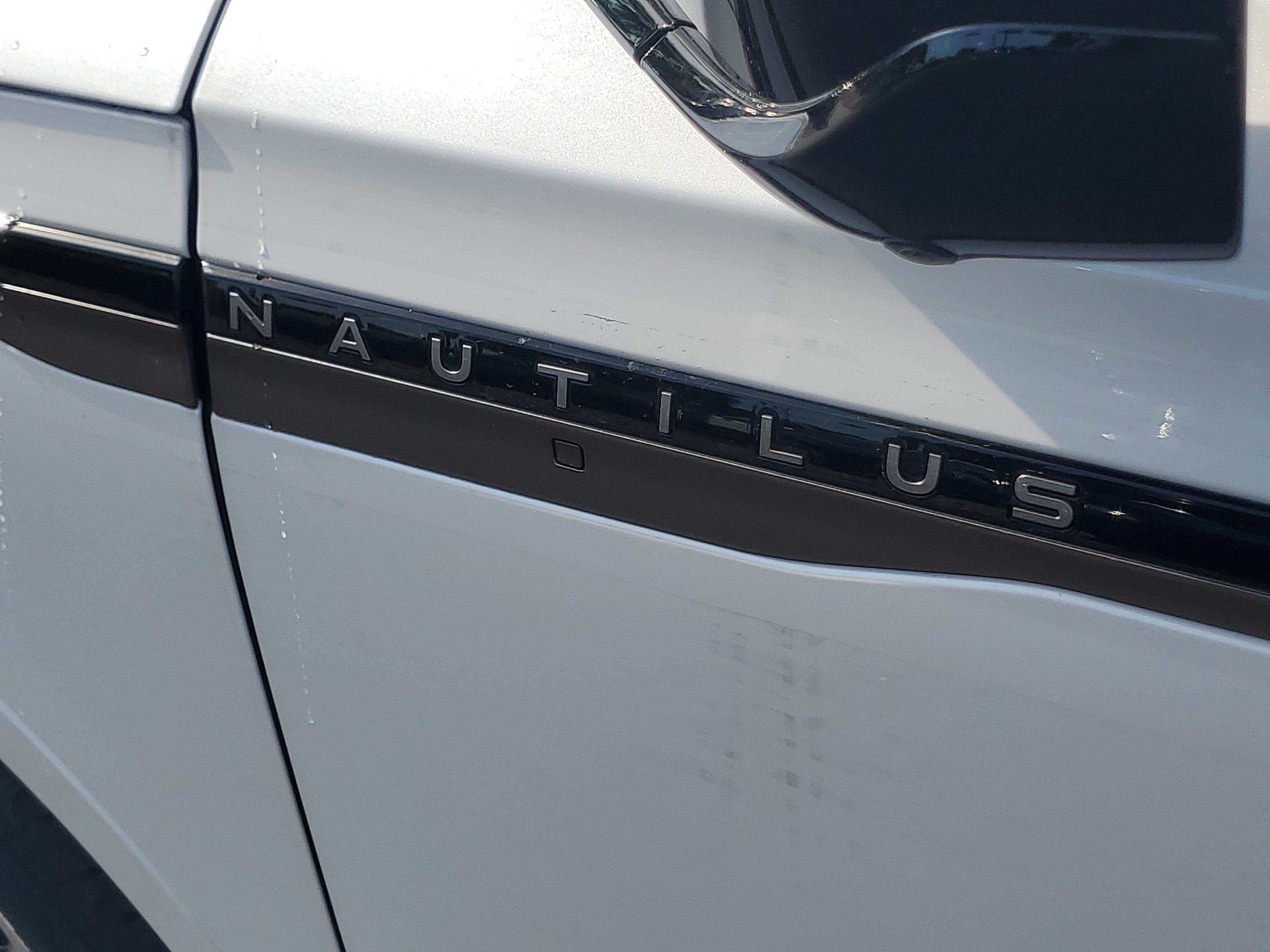2026 Lincoln Nautilus Black Label Hybrid