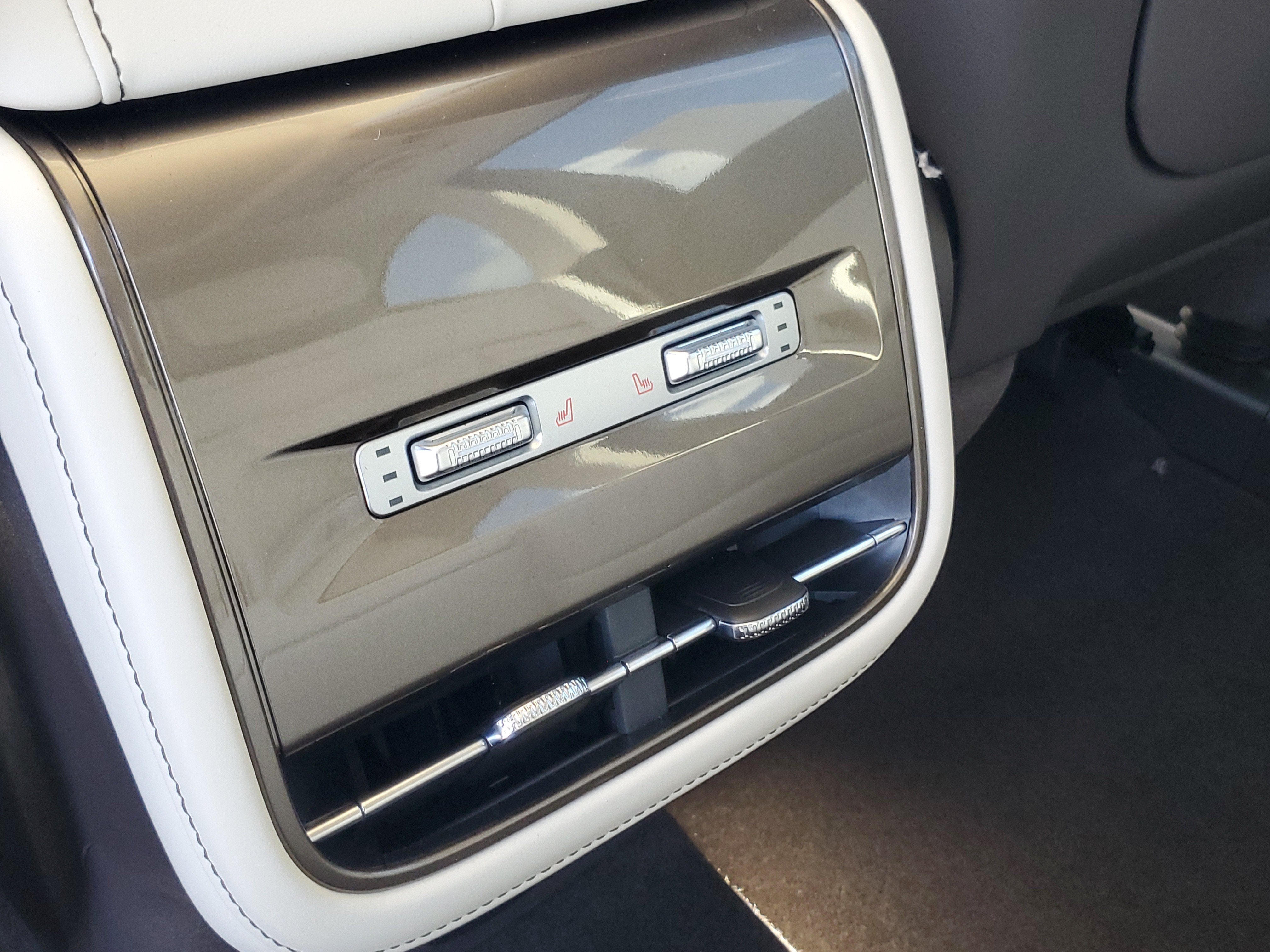 2026 Lincoln Nautilus Black Label Hybrid