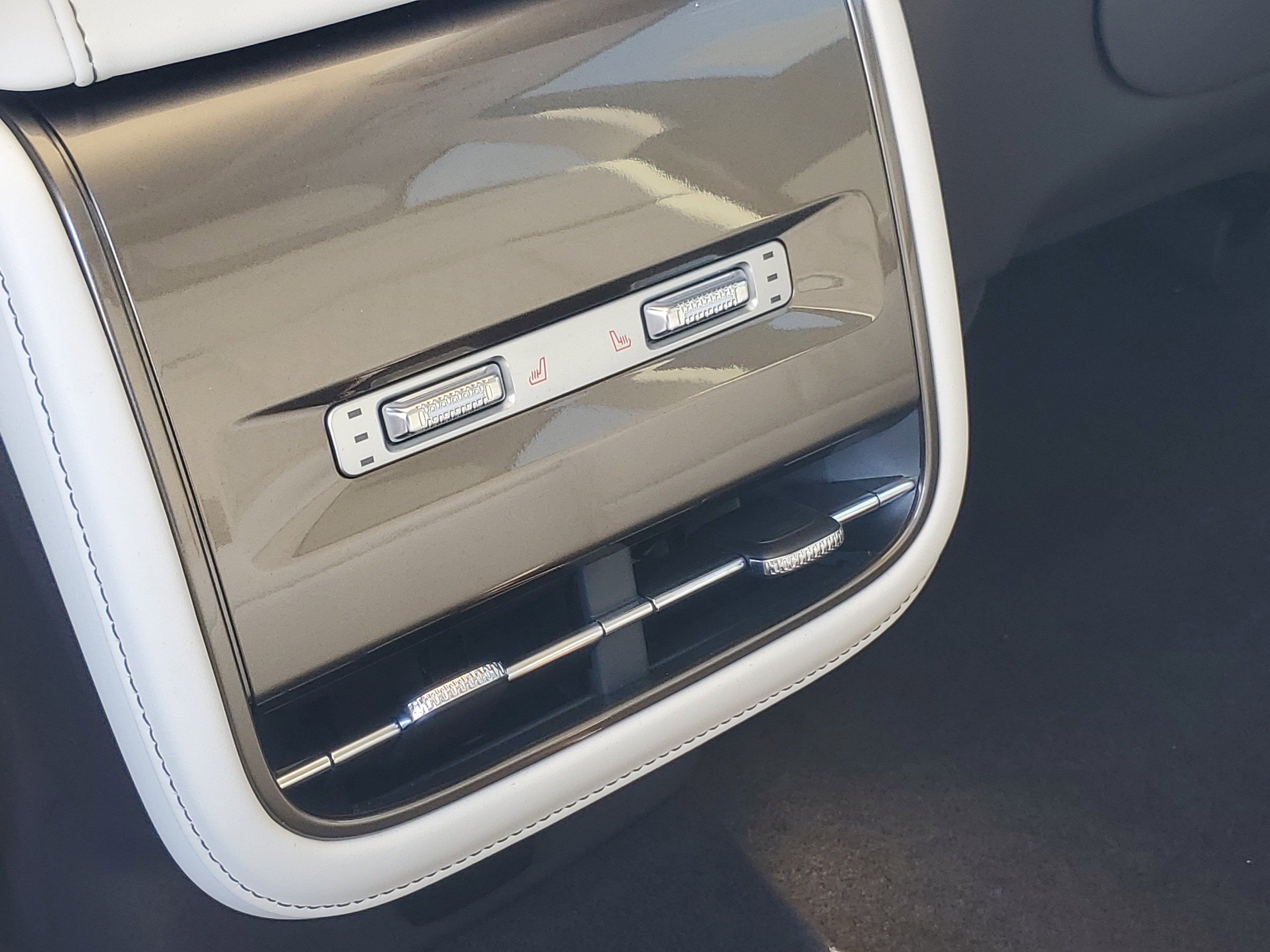 2026 Lincoln Nautilus Black Label Hybrid