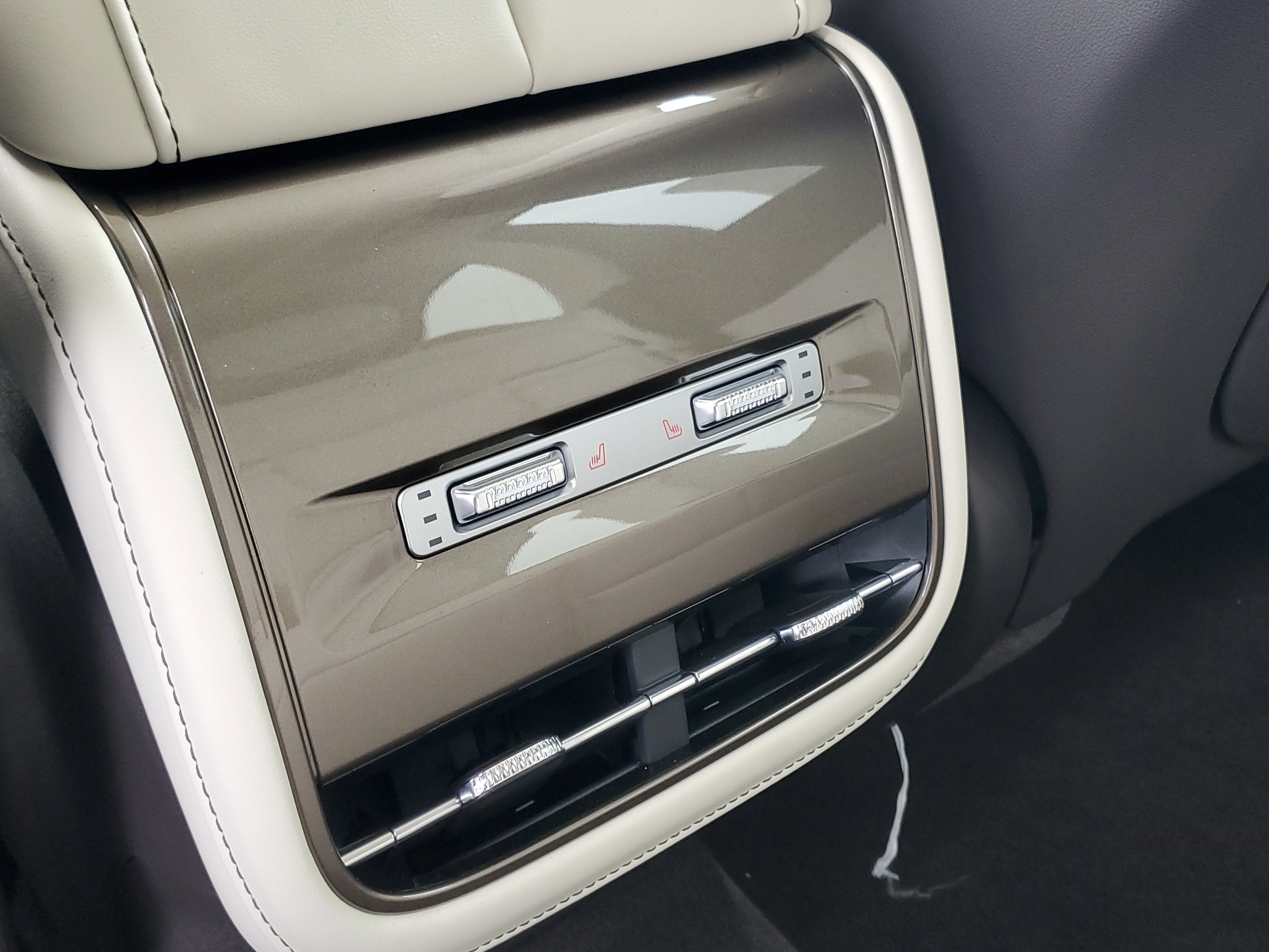 2026 Lincoln Nautilus Black Label Hybrid
