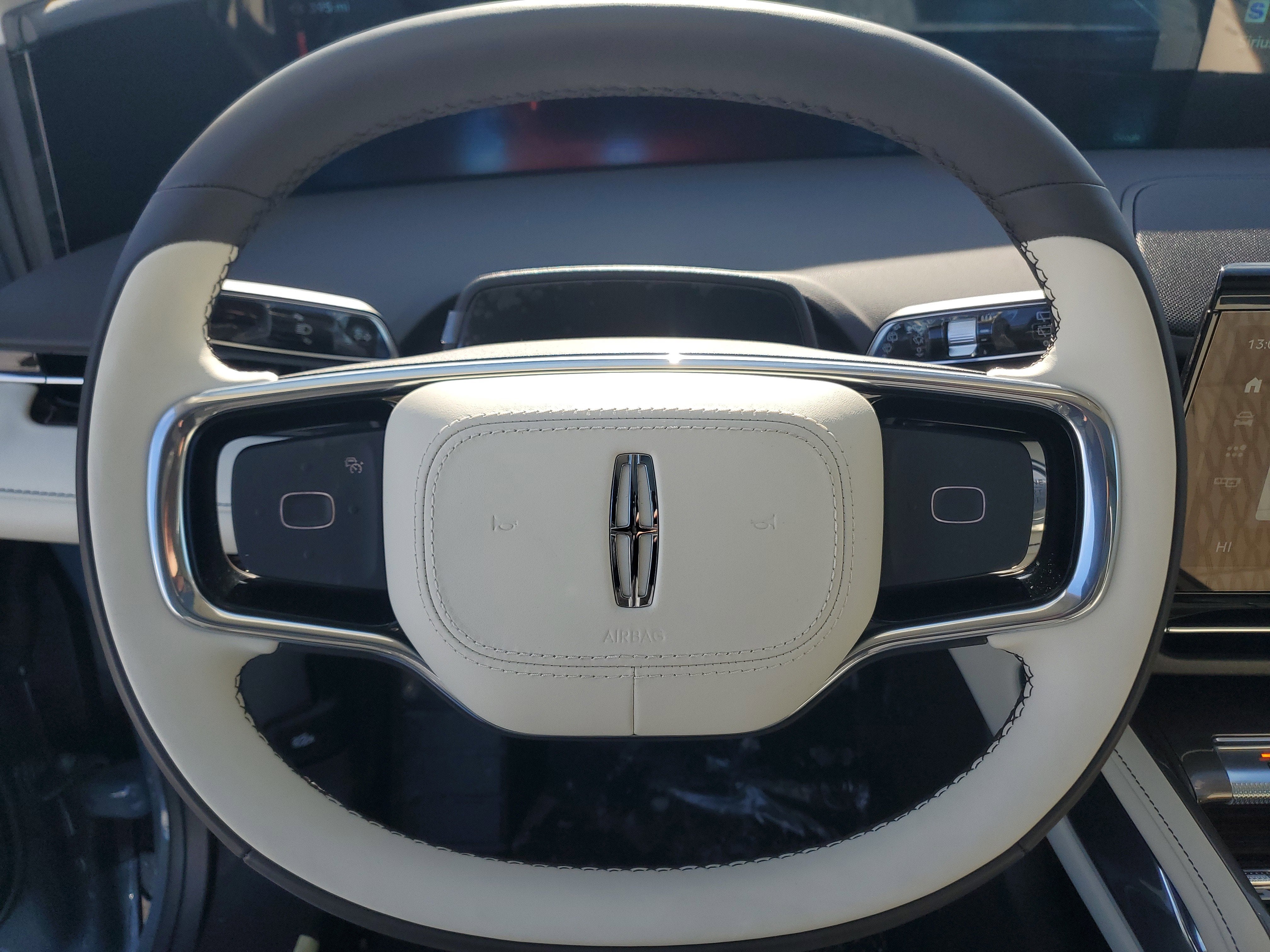 2026 Lincoln Nautilus Black Label Hybrid