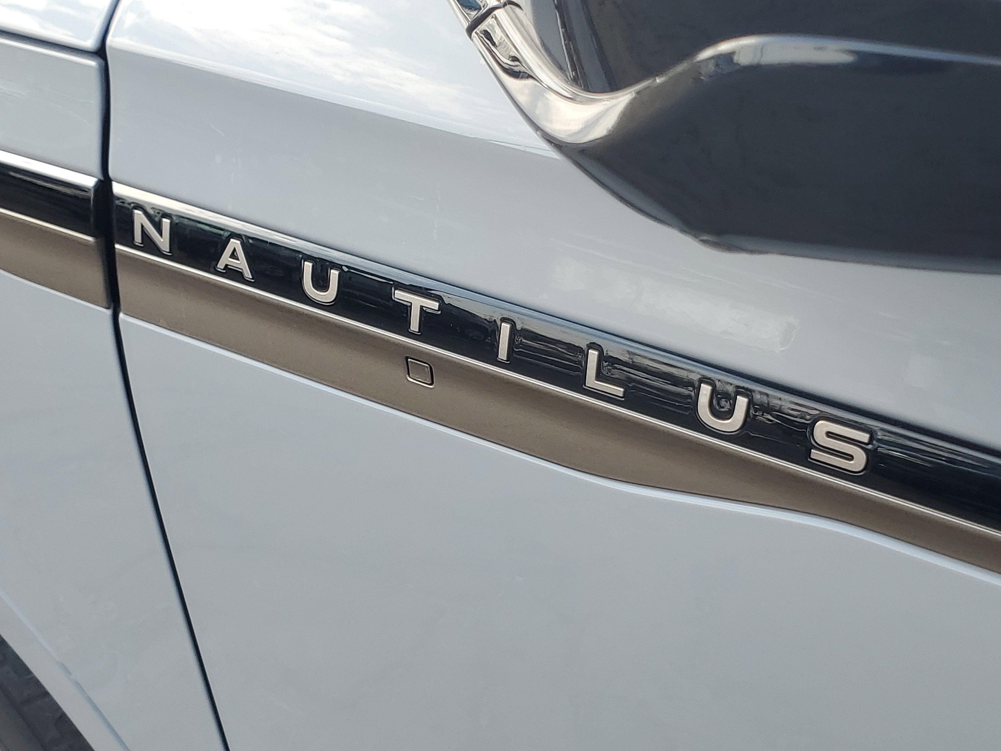 2026 Lincoln Nautilus Black Label Hybrid