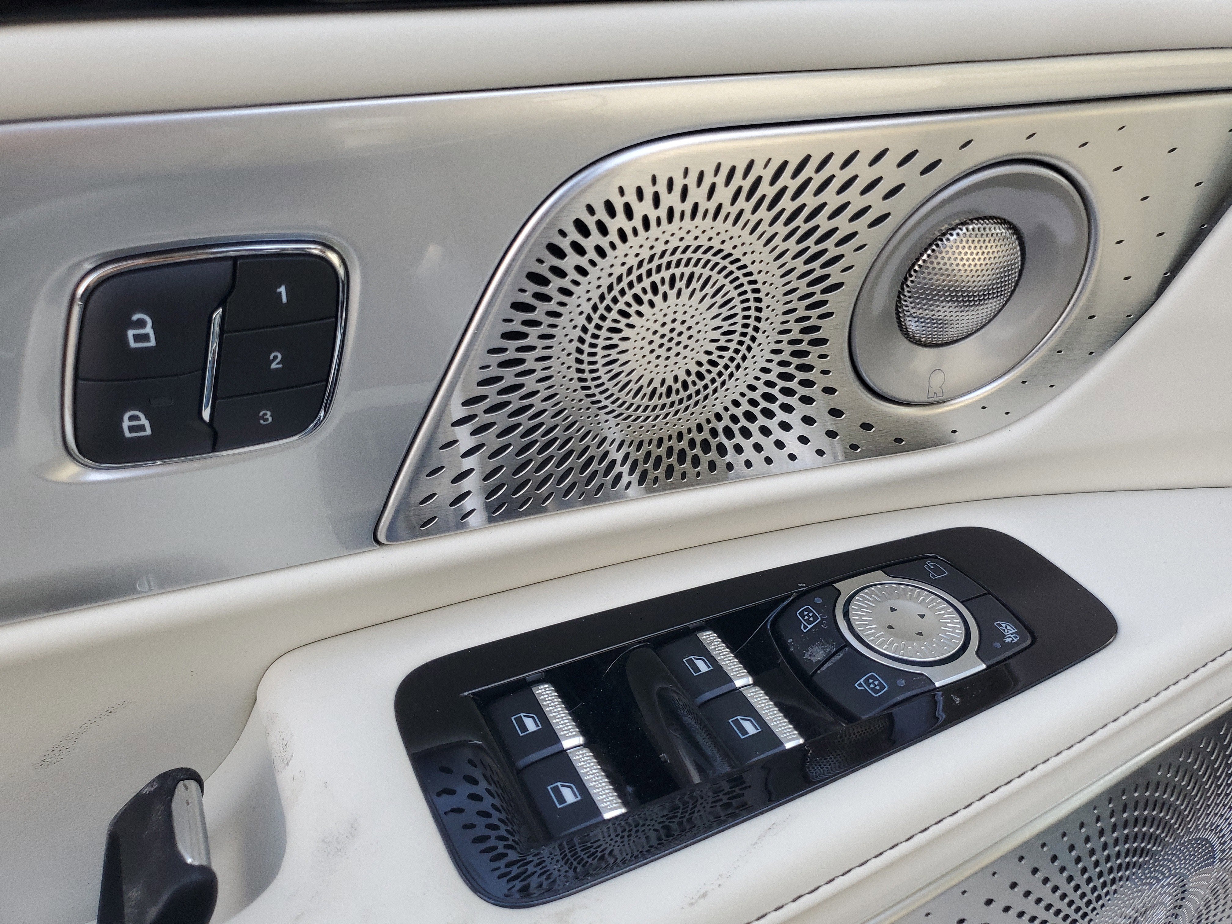 2026 Lincoln Nautilus Black Label Hybrid