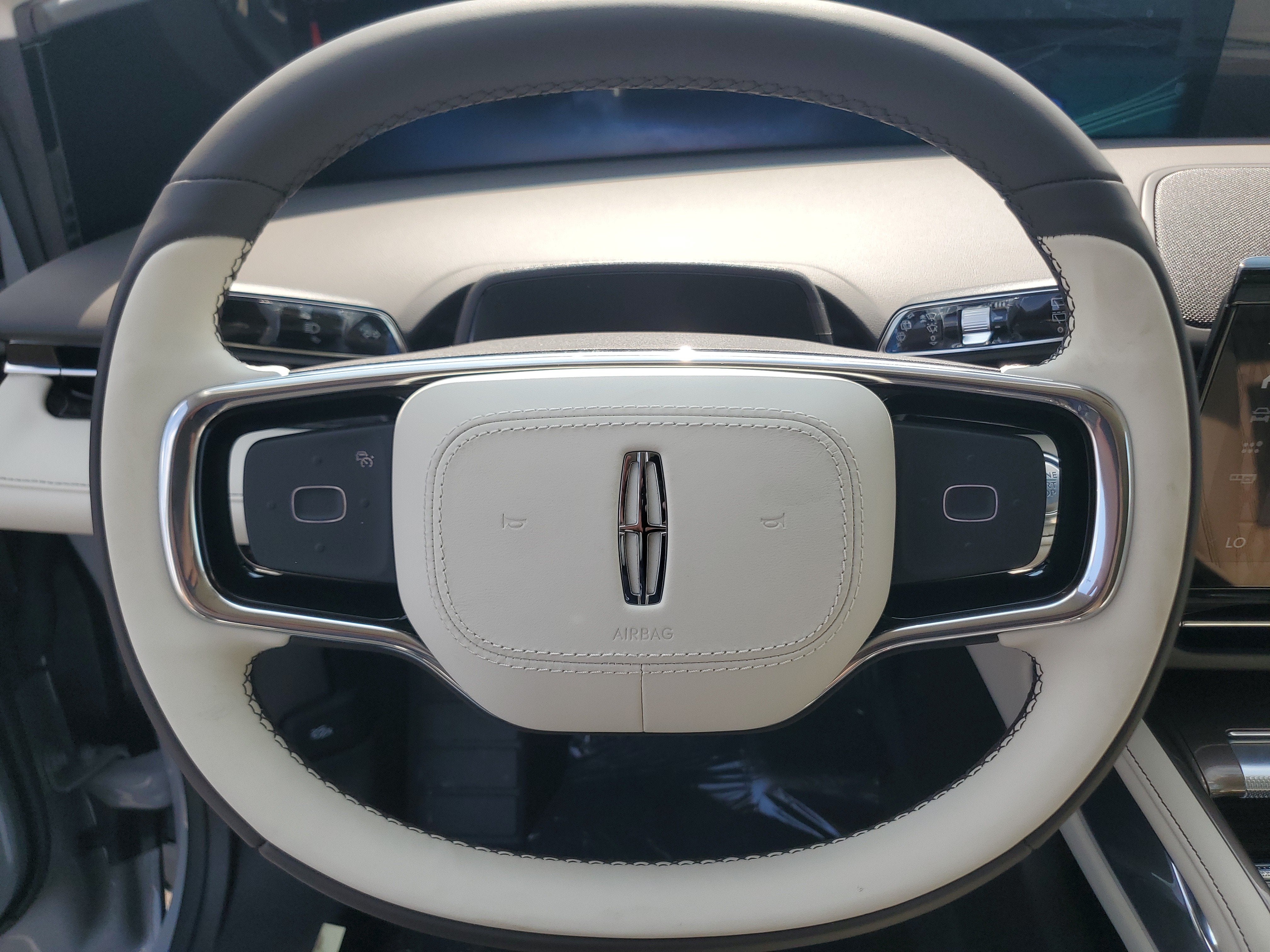 2026 Lincoln Nautilus Black Label Hybrid