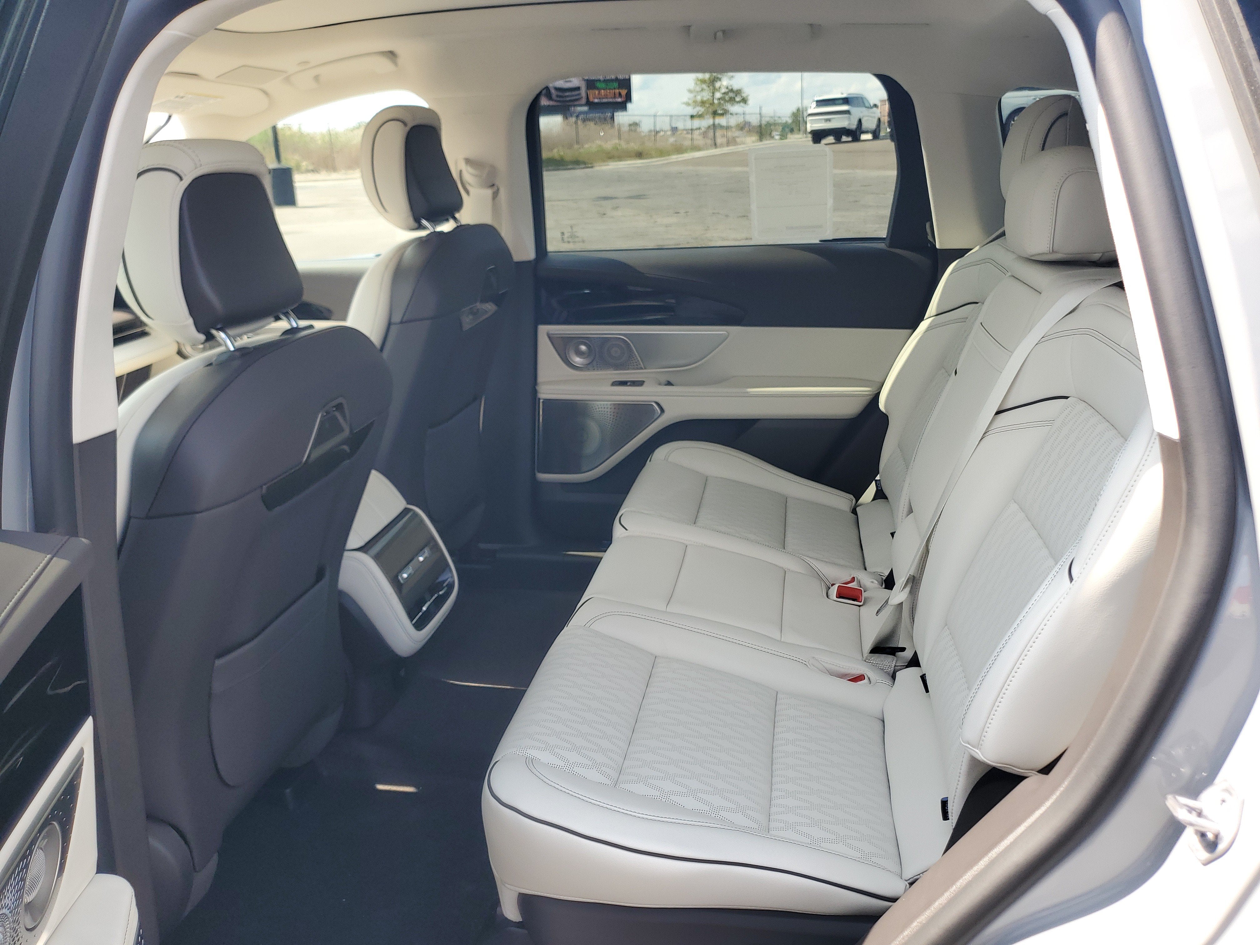 2026 Lincoln Nautilus Black Label Hybrid