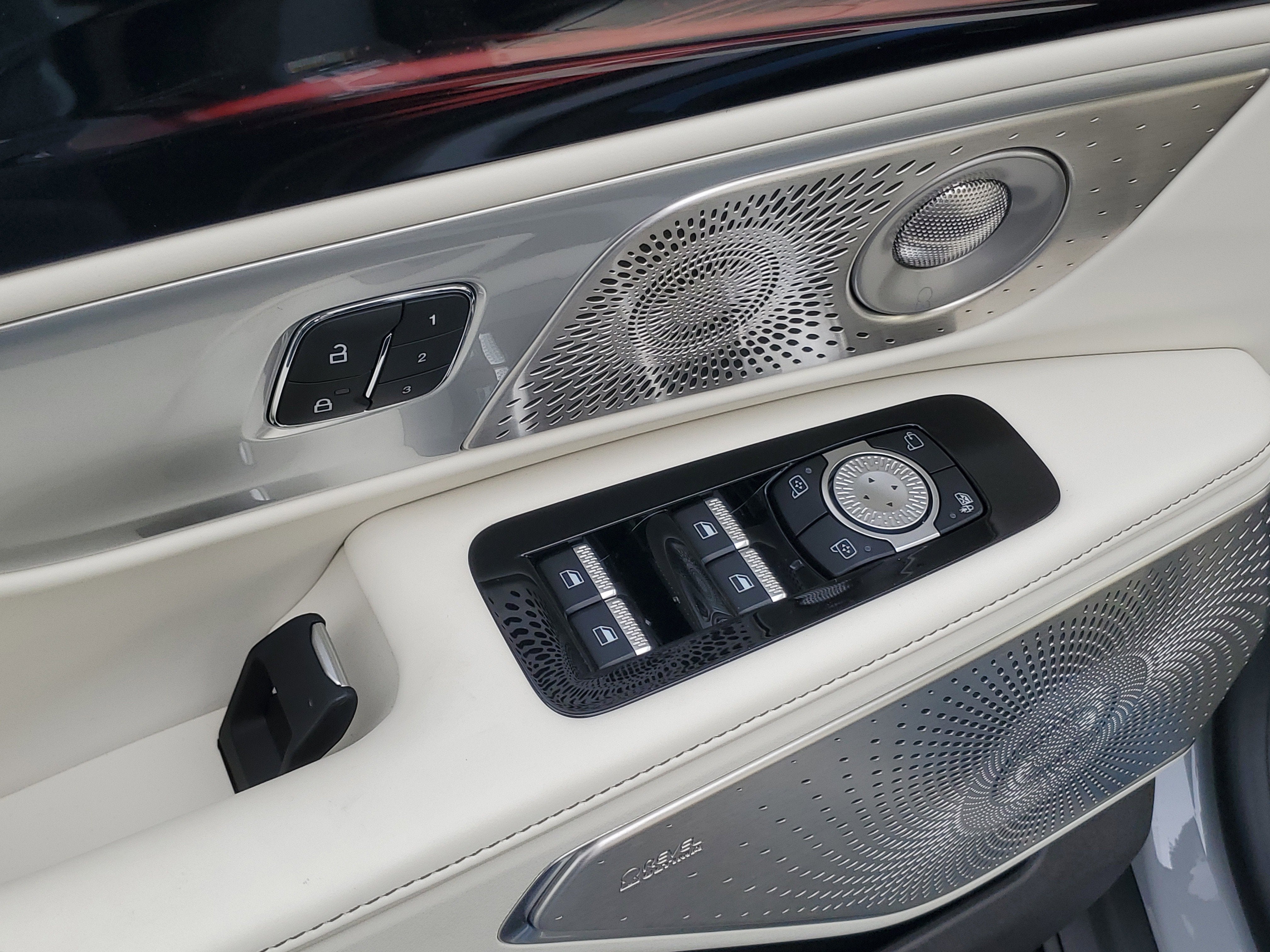 2026 Lincoln Nautilus Black Label Hybrid