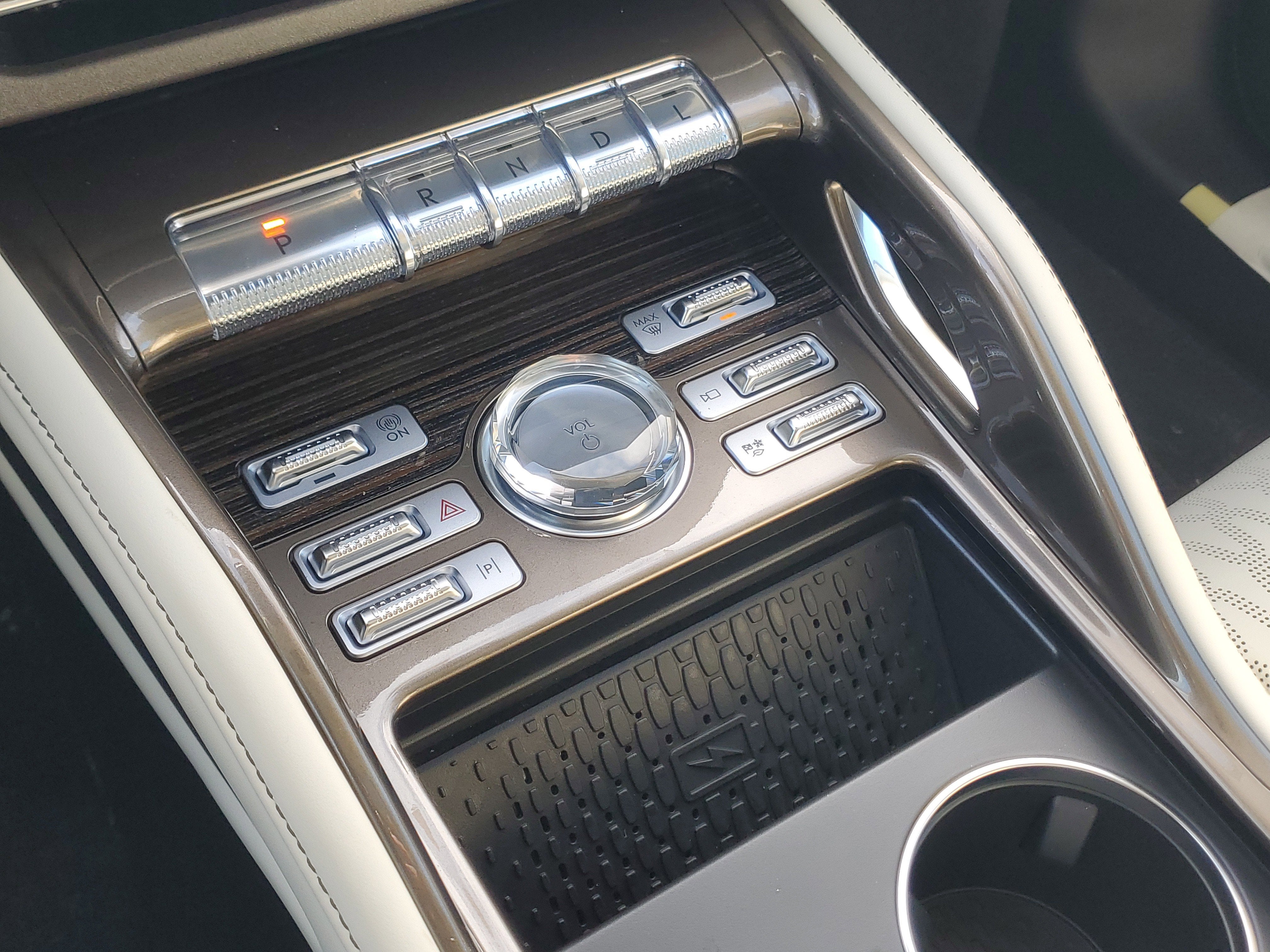 2026 Lincoln Nautilus Black Label Hybrid