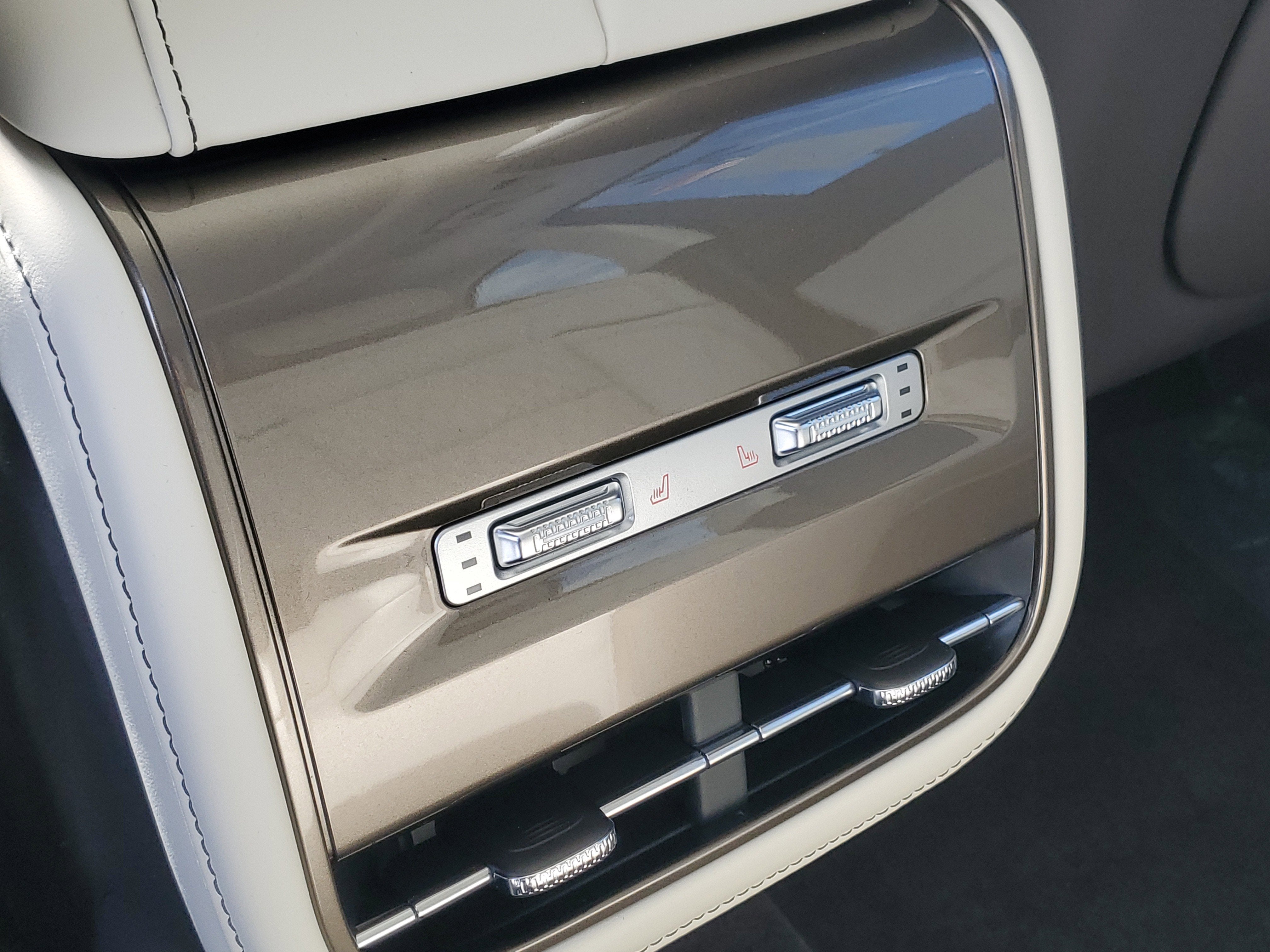 2026 Lincoln Nautilus Black Label Hybrid