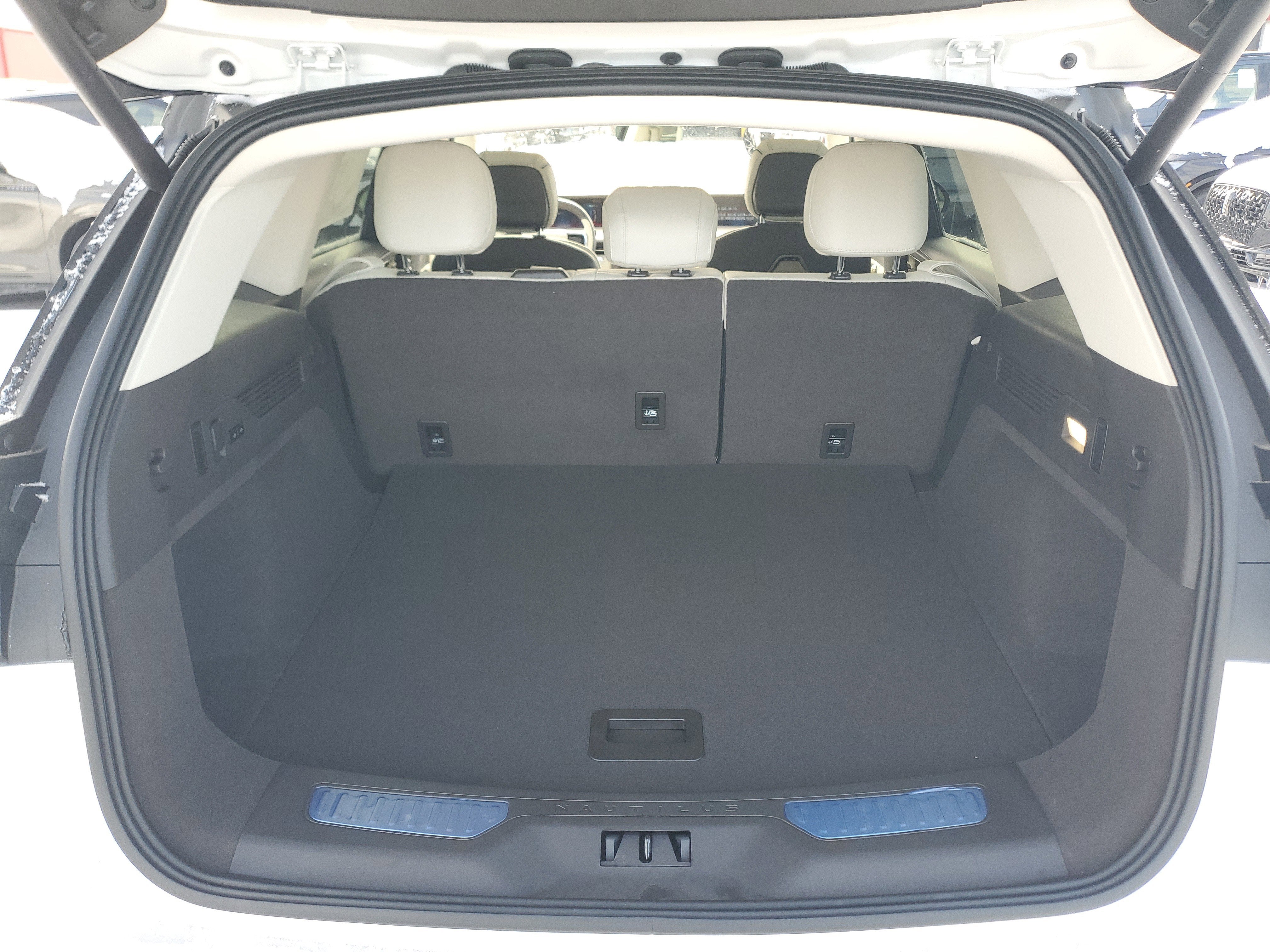 2026 Lincoln Nautilus Black Label Hybrid