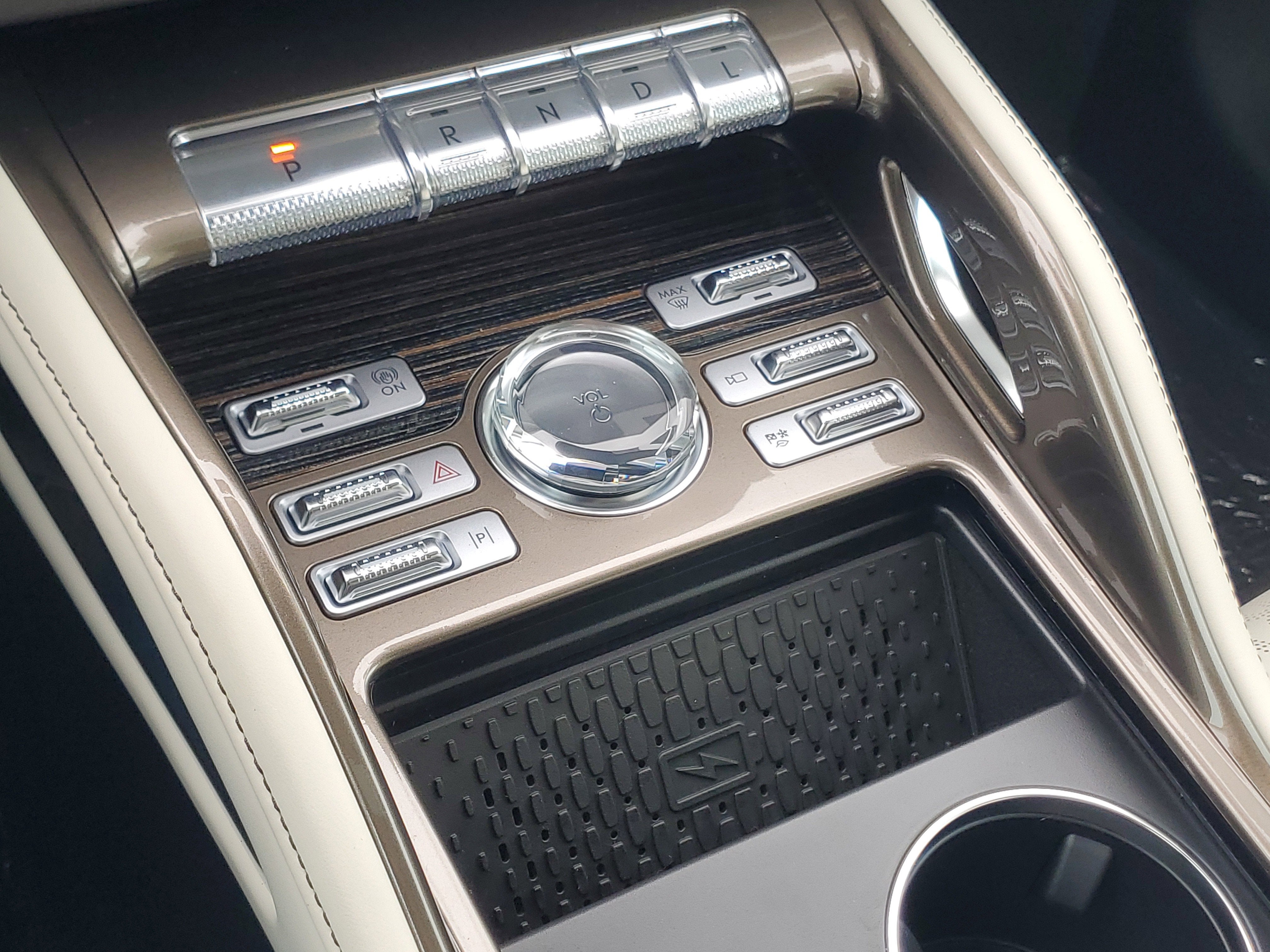 2026 Lincoln Nautilus Black Label Hybrid