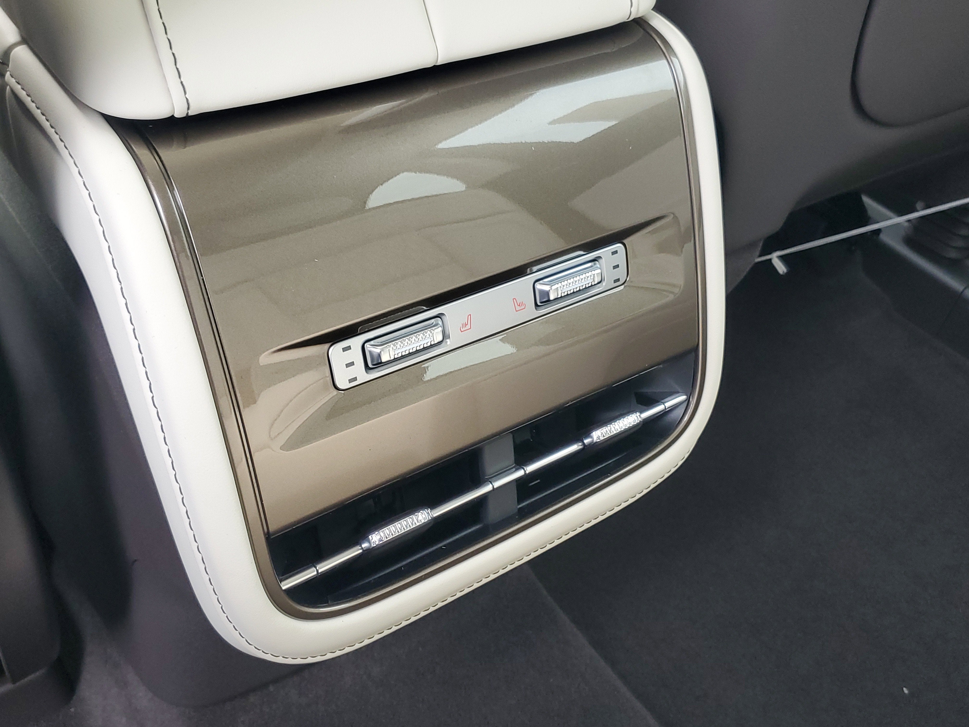 2026 Lincoln Nautilus Black Label Hybrid