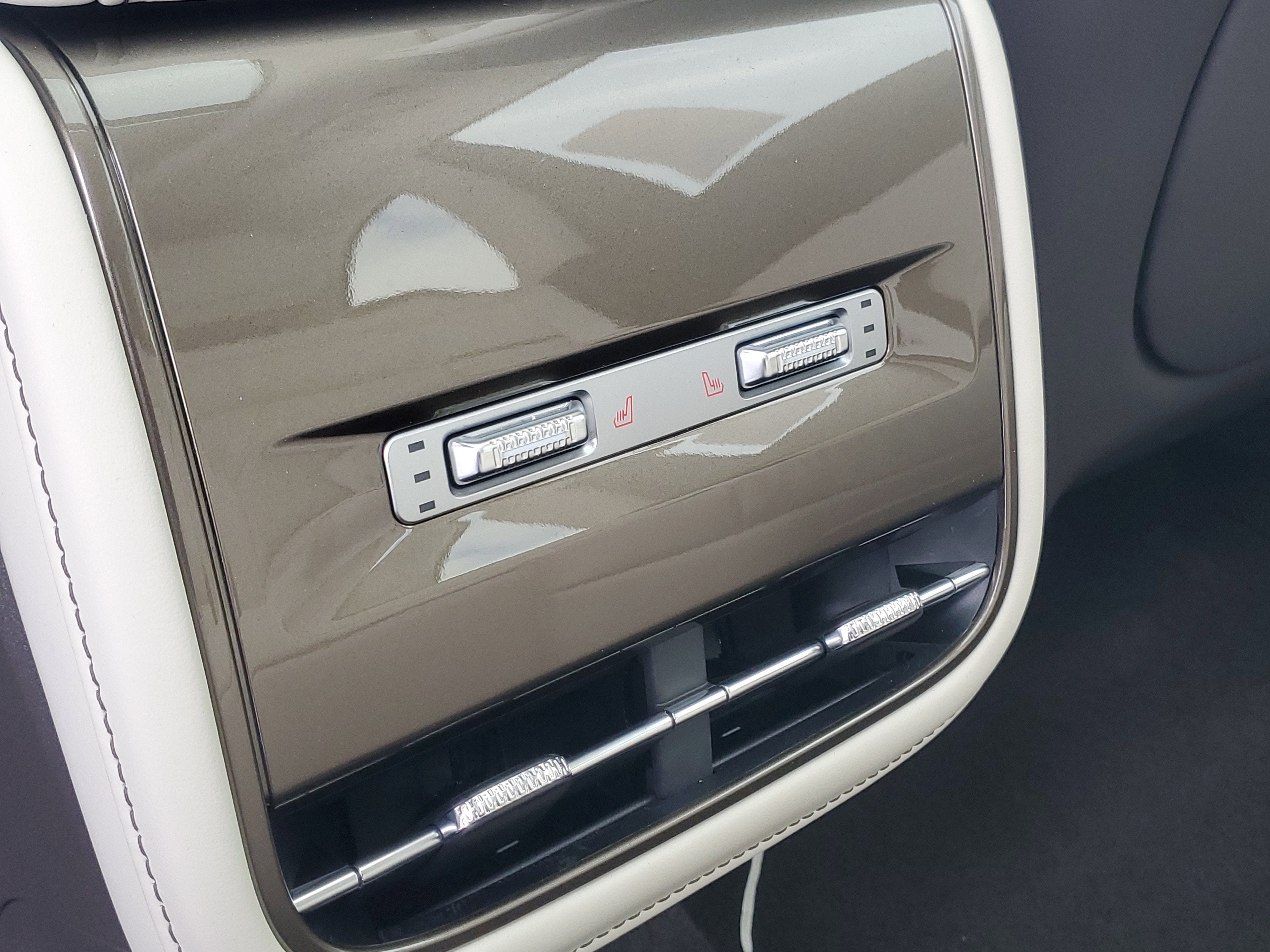 2026 Lincoln Nautilus Black Label Hybrid