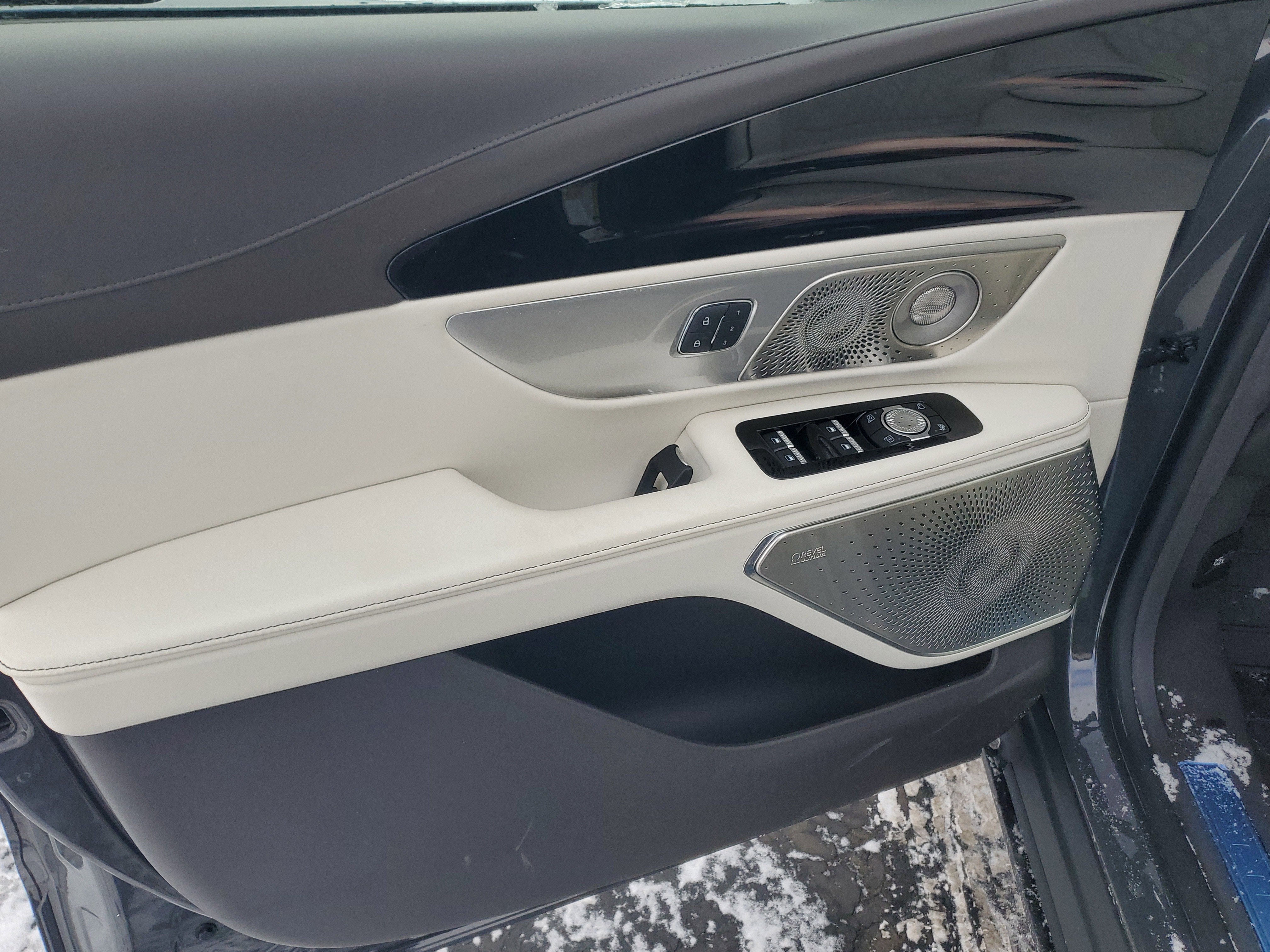 2026 Lincoln Nautilus Black Label Hybrid