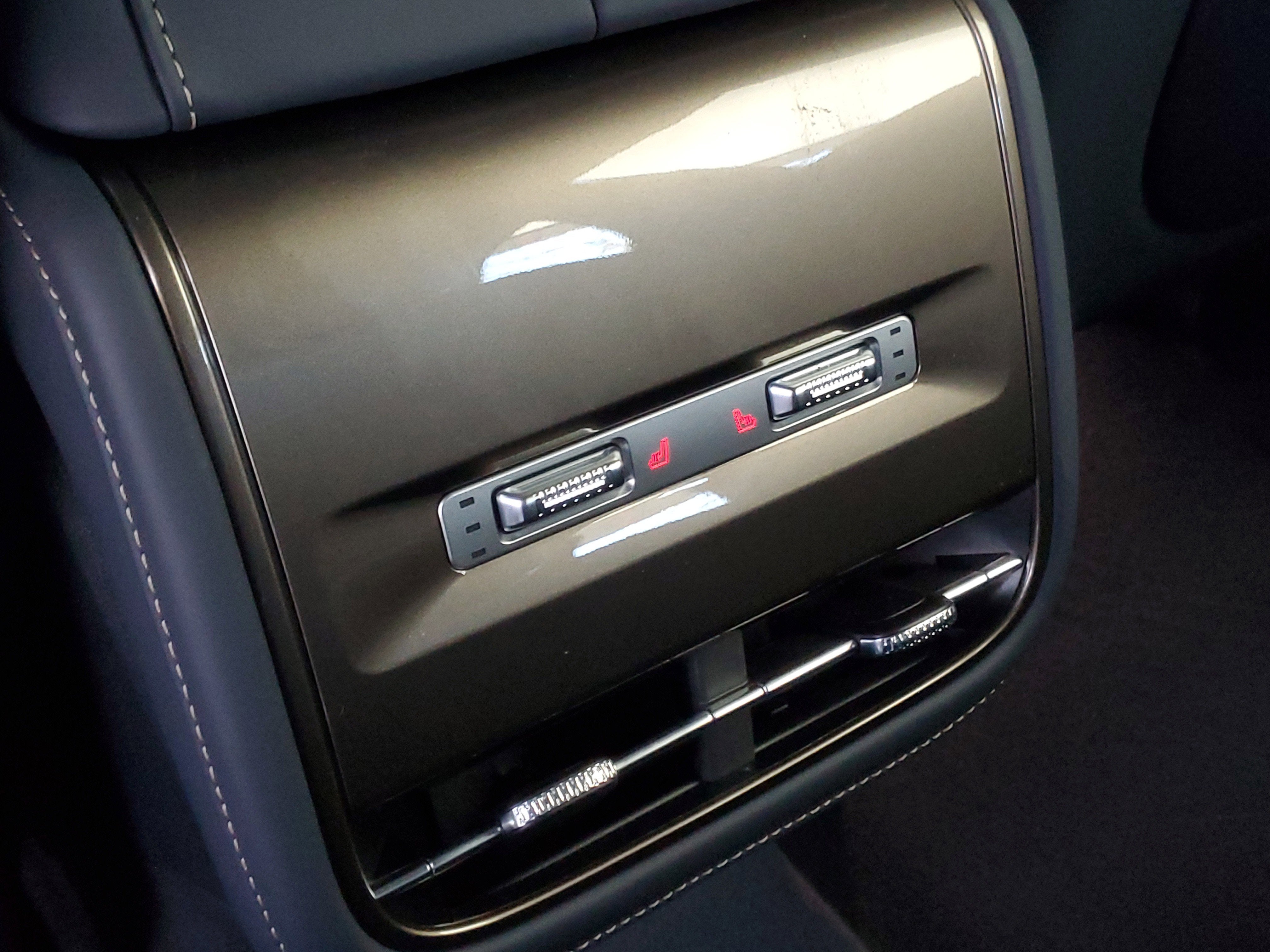 2026 Lincoln Nautilus Black Label Hybrid