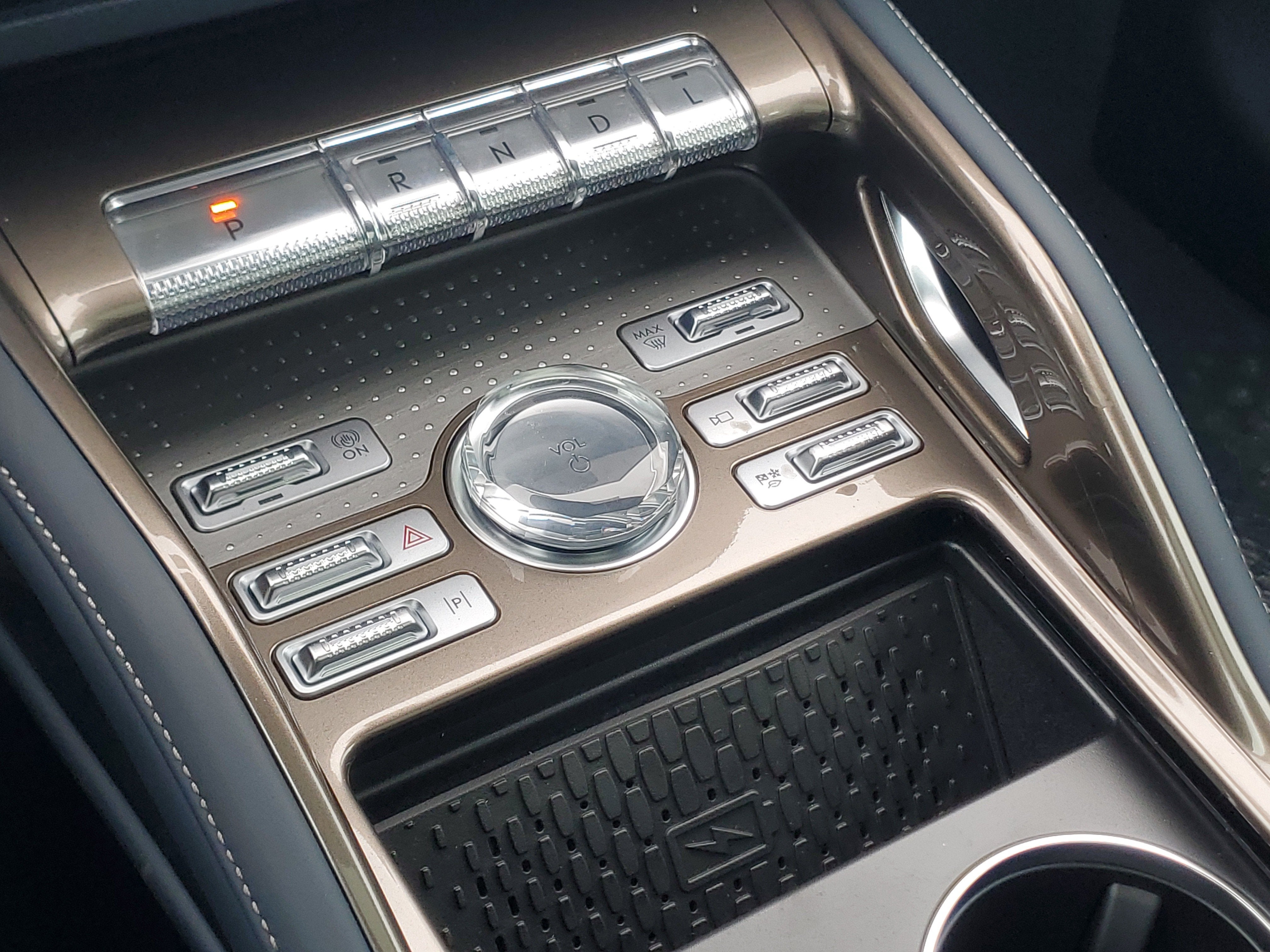 2026 Lincoln Nautilus Black Label Hybrid