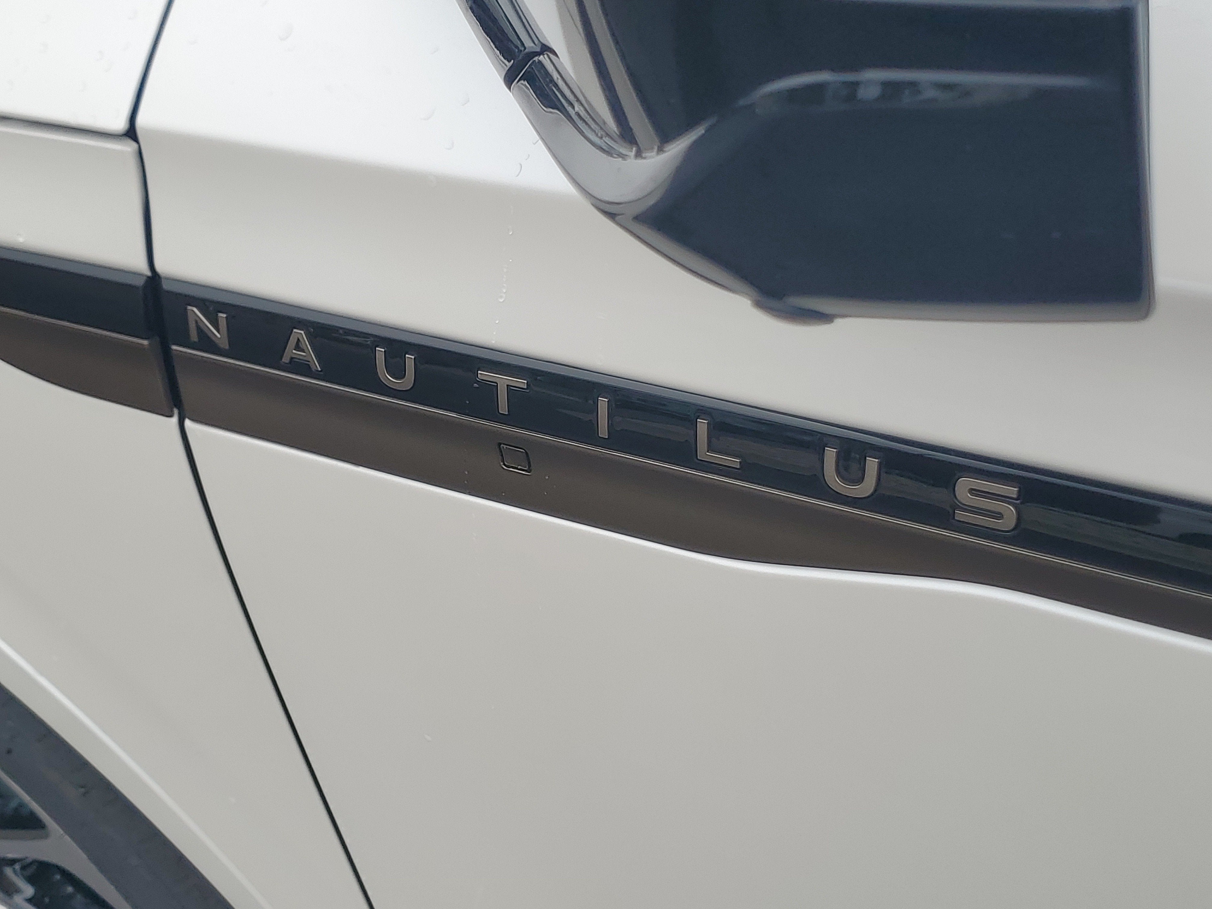 2026 Lincoln Nautilus Black Label Hybrid