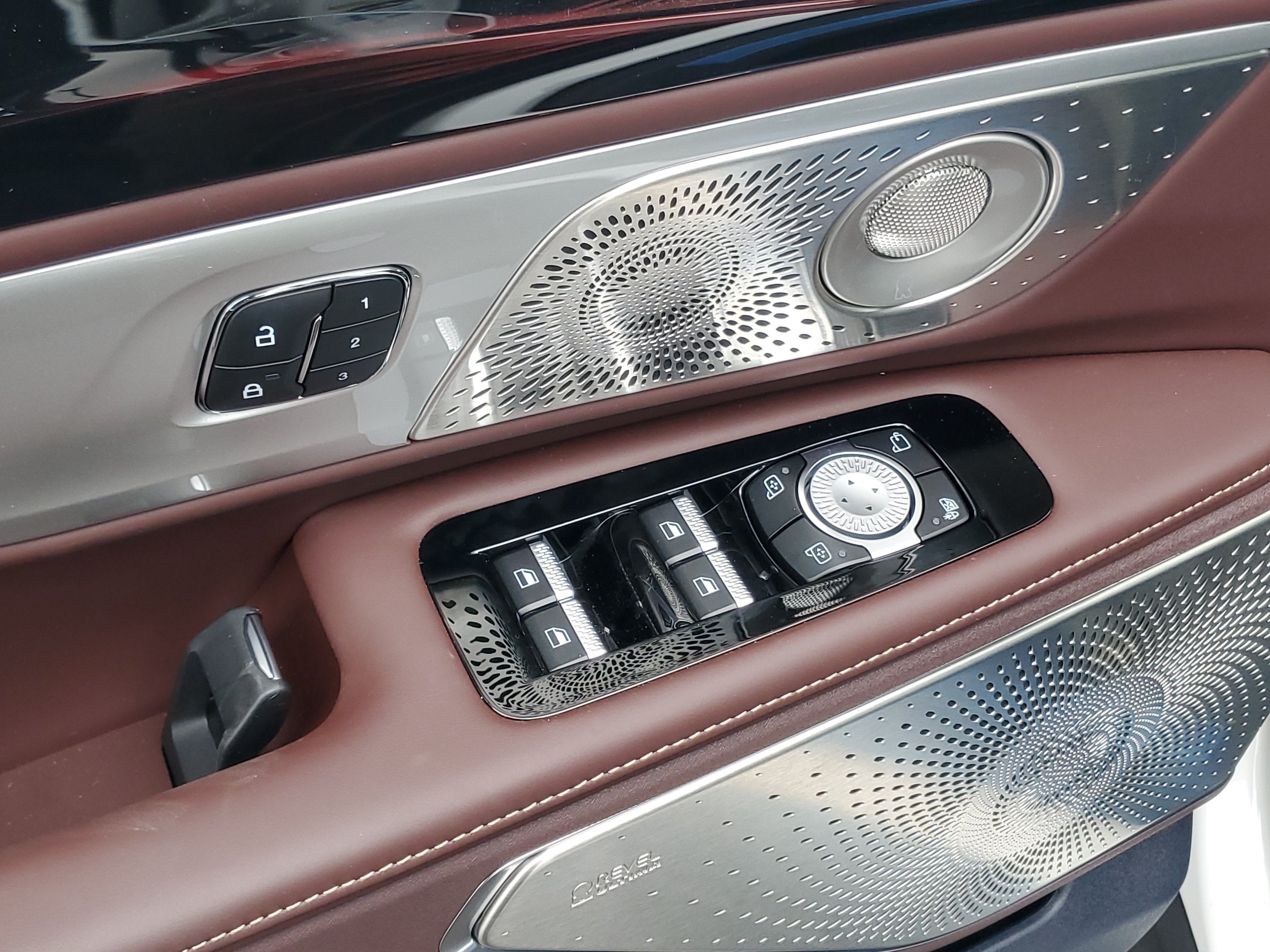 2026 Lincoln Nautilus Black Label Hybrid