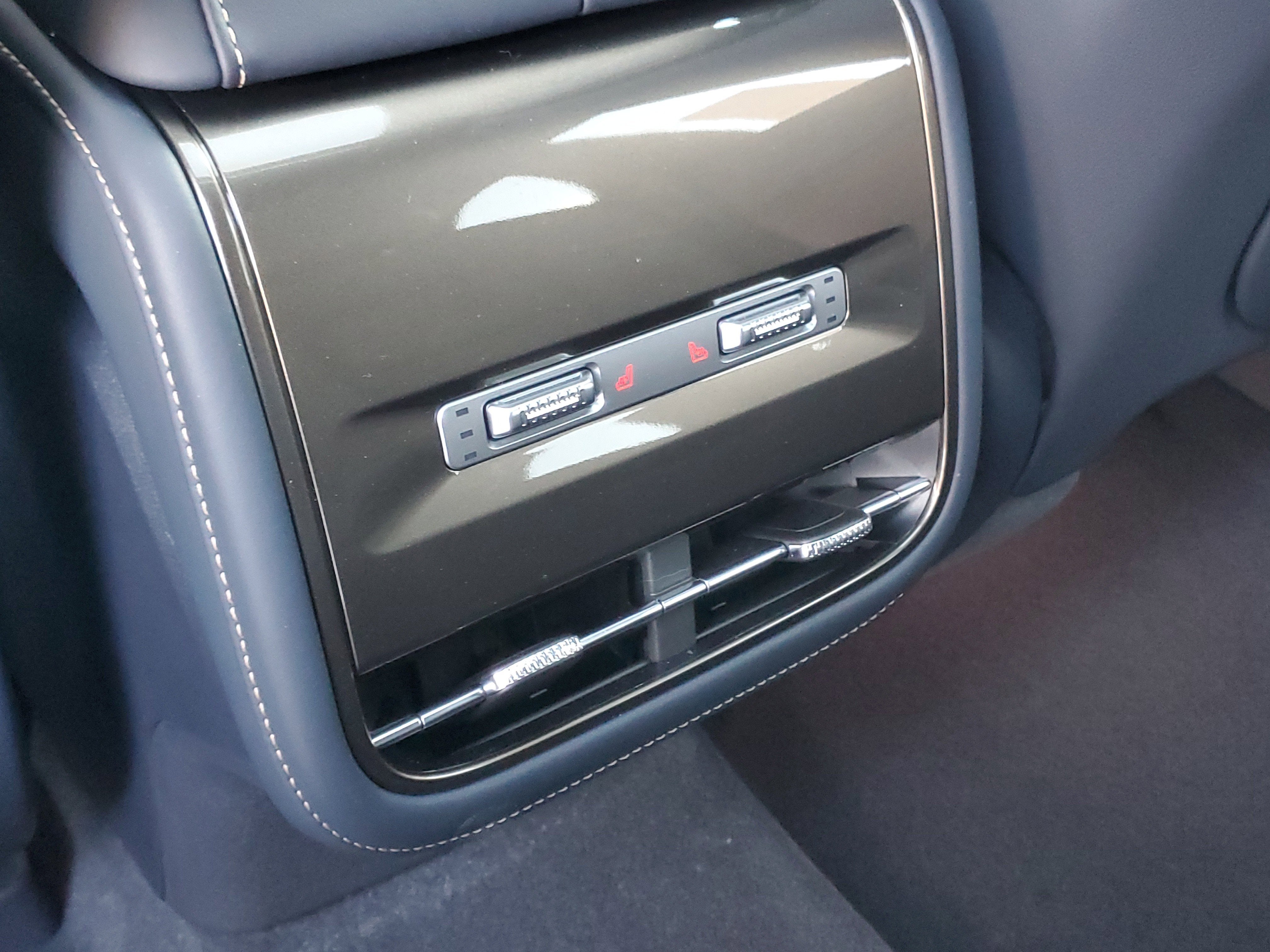 2026 Lincoln Nautilus Black Label Hybrid