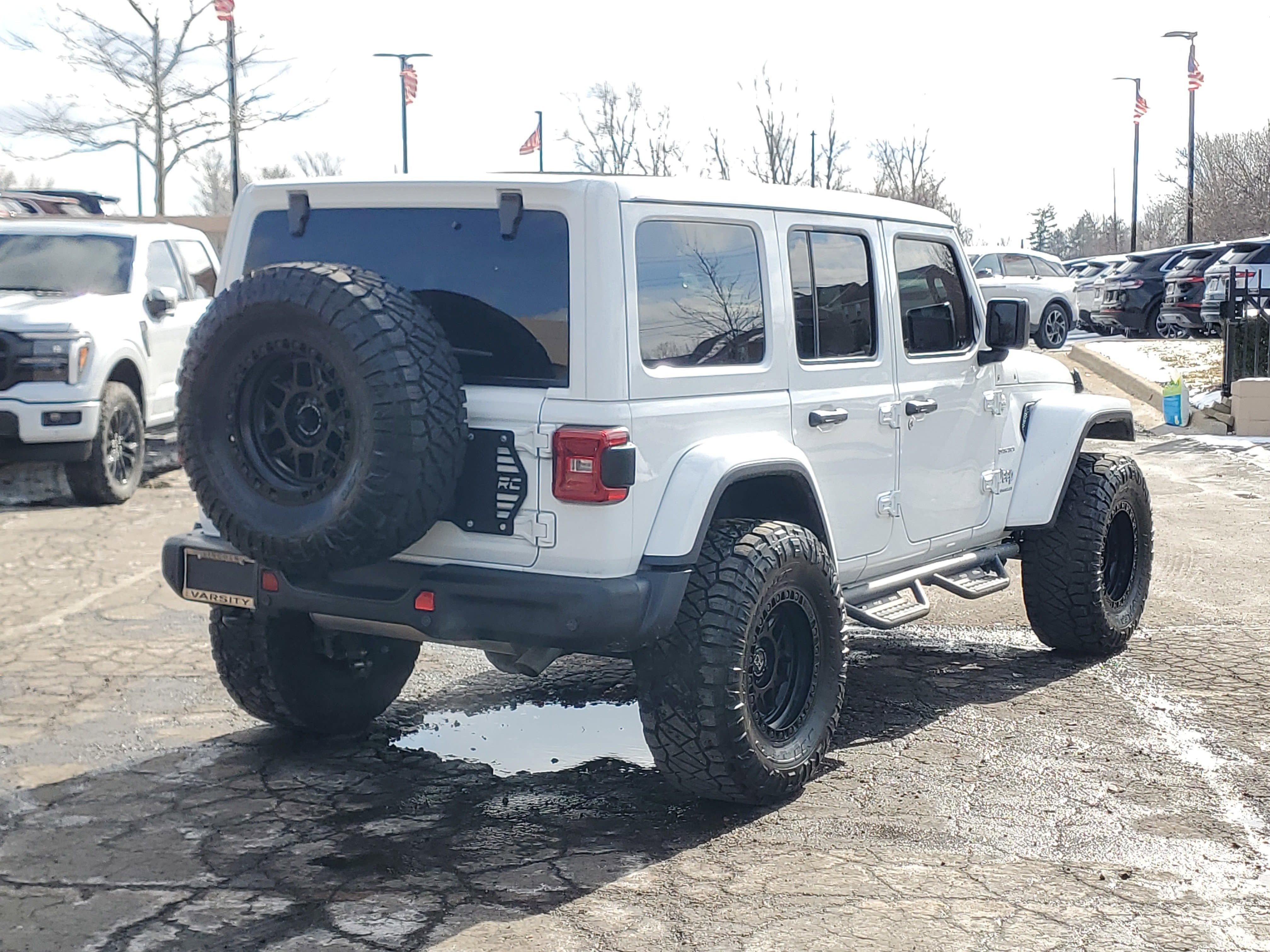 2024 Jeep Wrangler Sahara