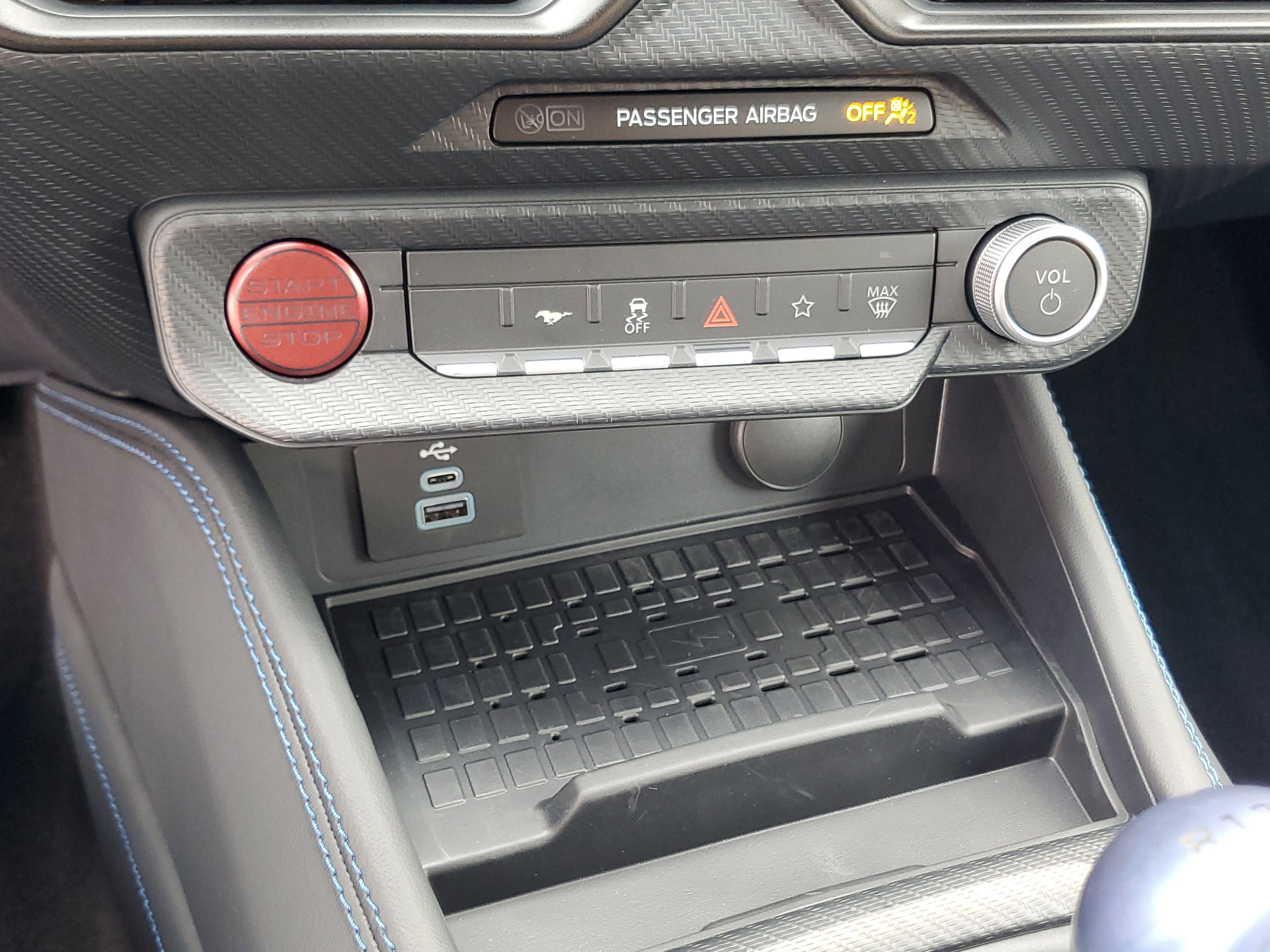 2024 Ford Mustang Dark Horse