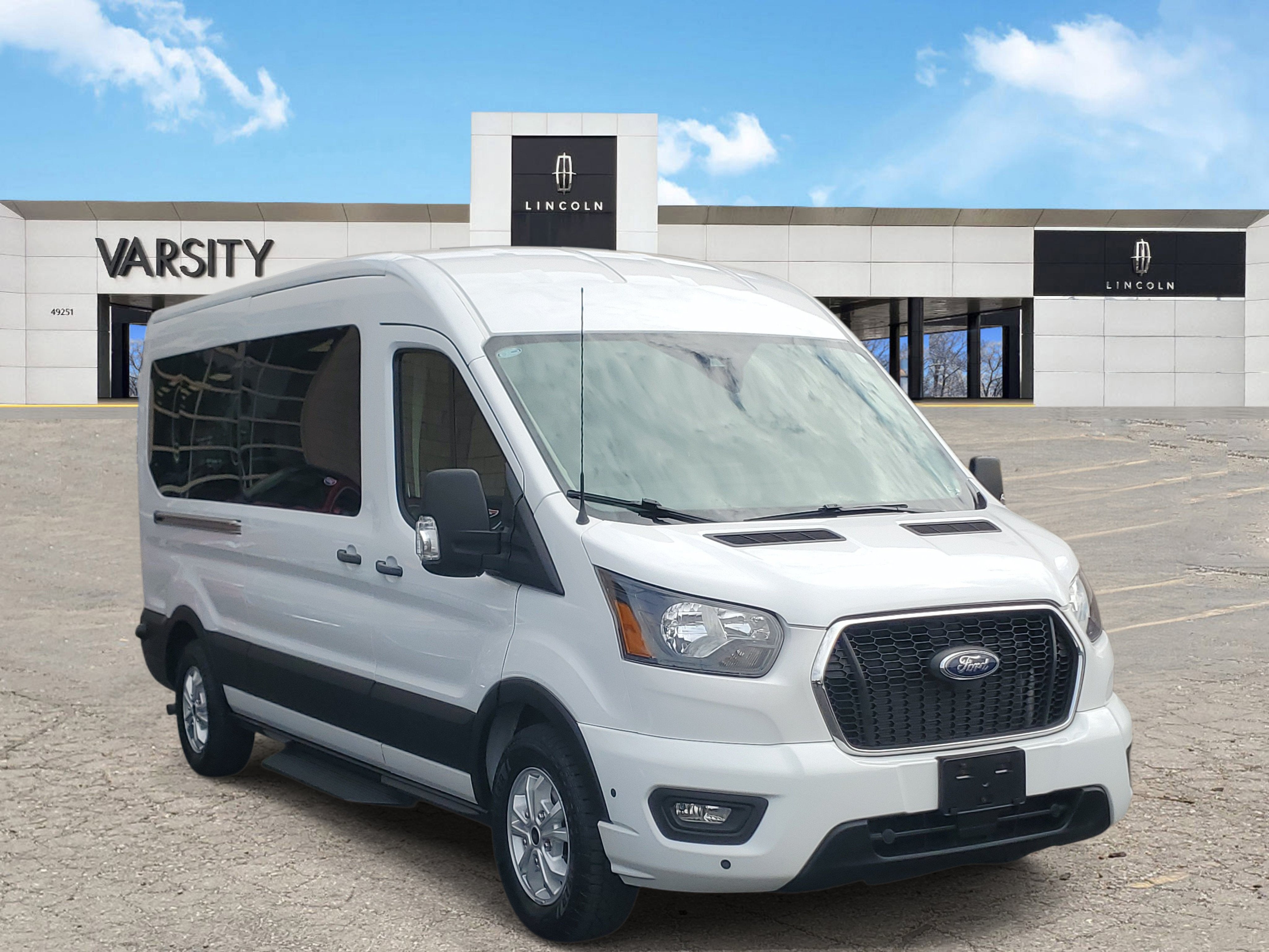 2024 Ford Transit Passenger Wagon XL