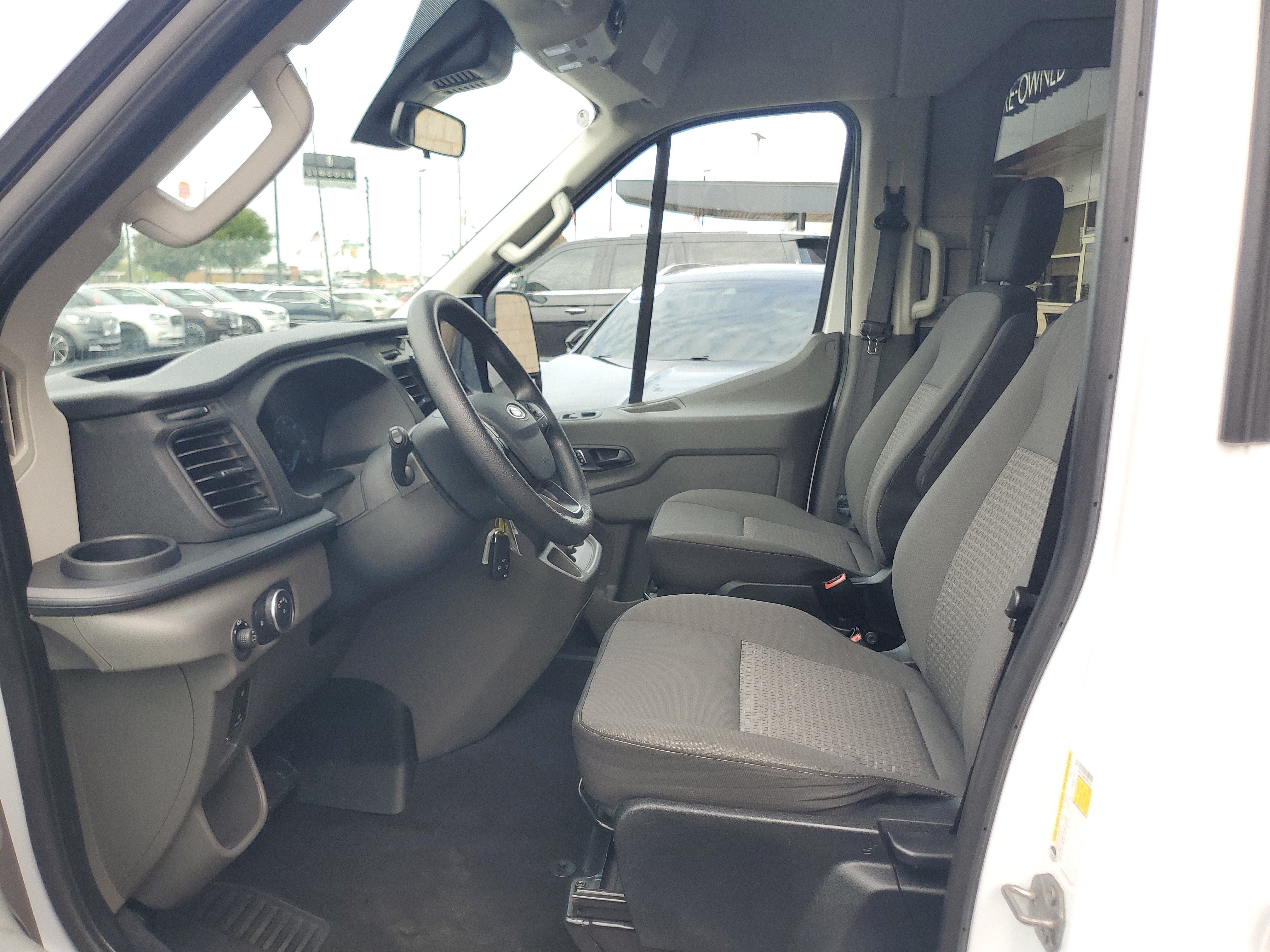 2024 Ford Transit Passenger Wagon XL
