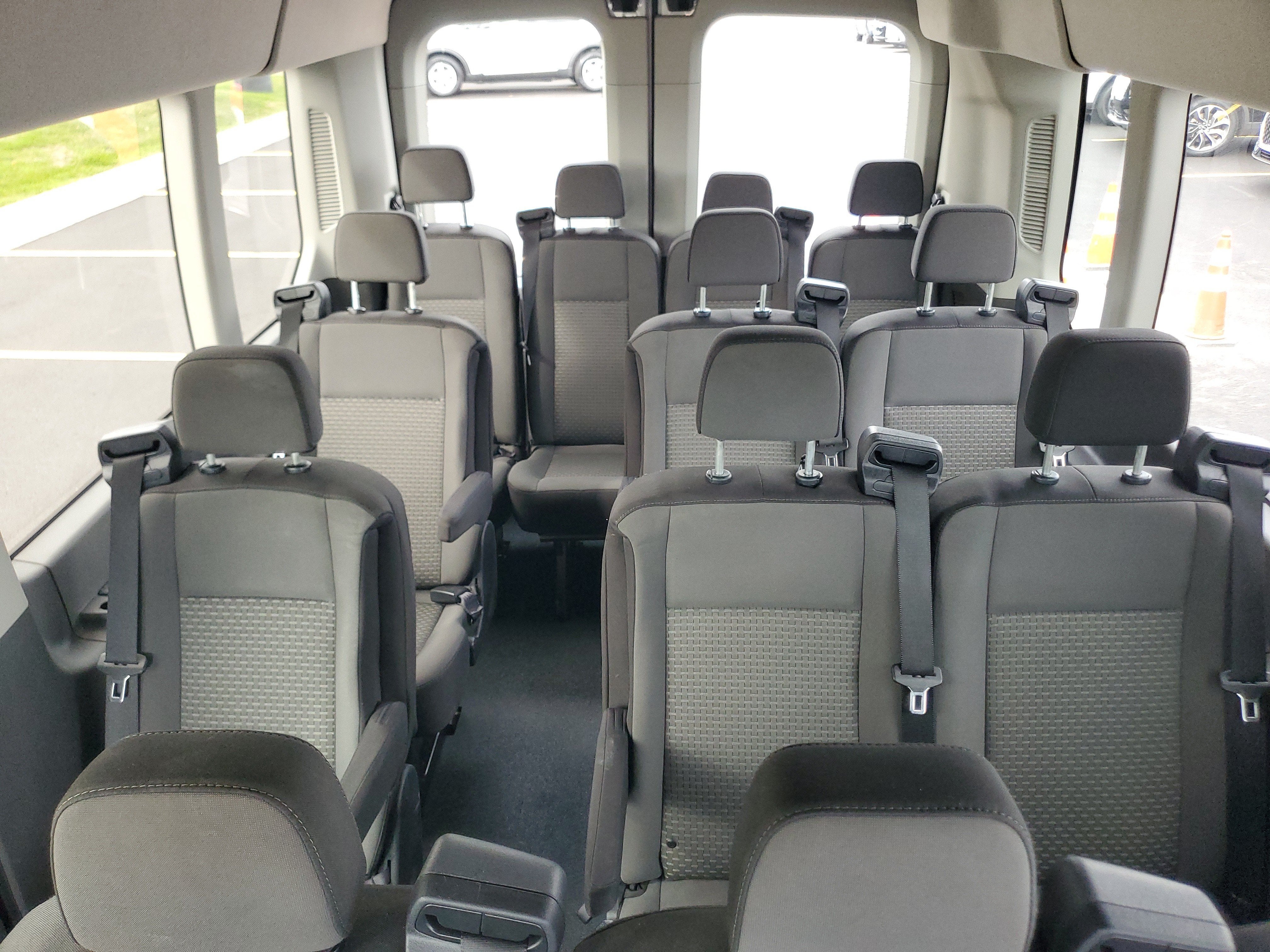 2025 Ford Transit Passenger Wagon XLT