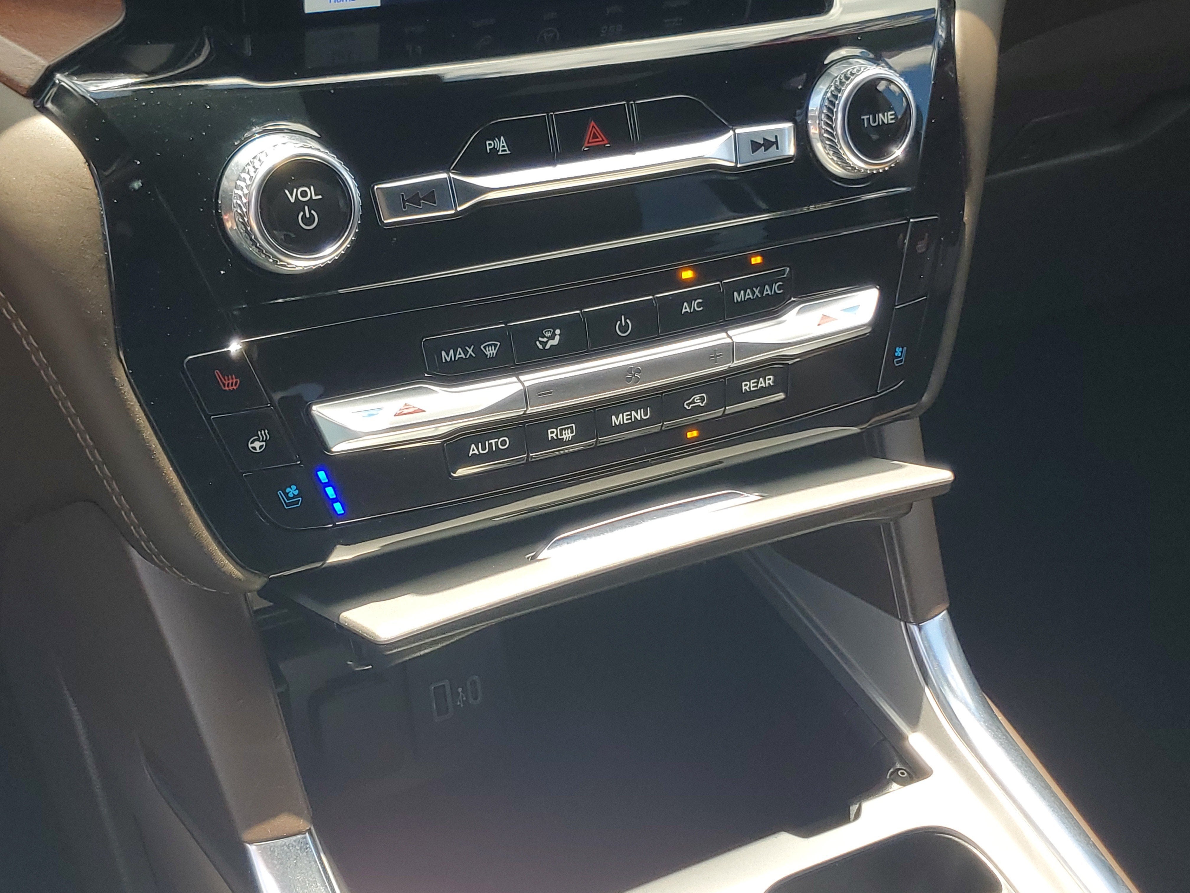 2023 Ford Explorer King Ranch