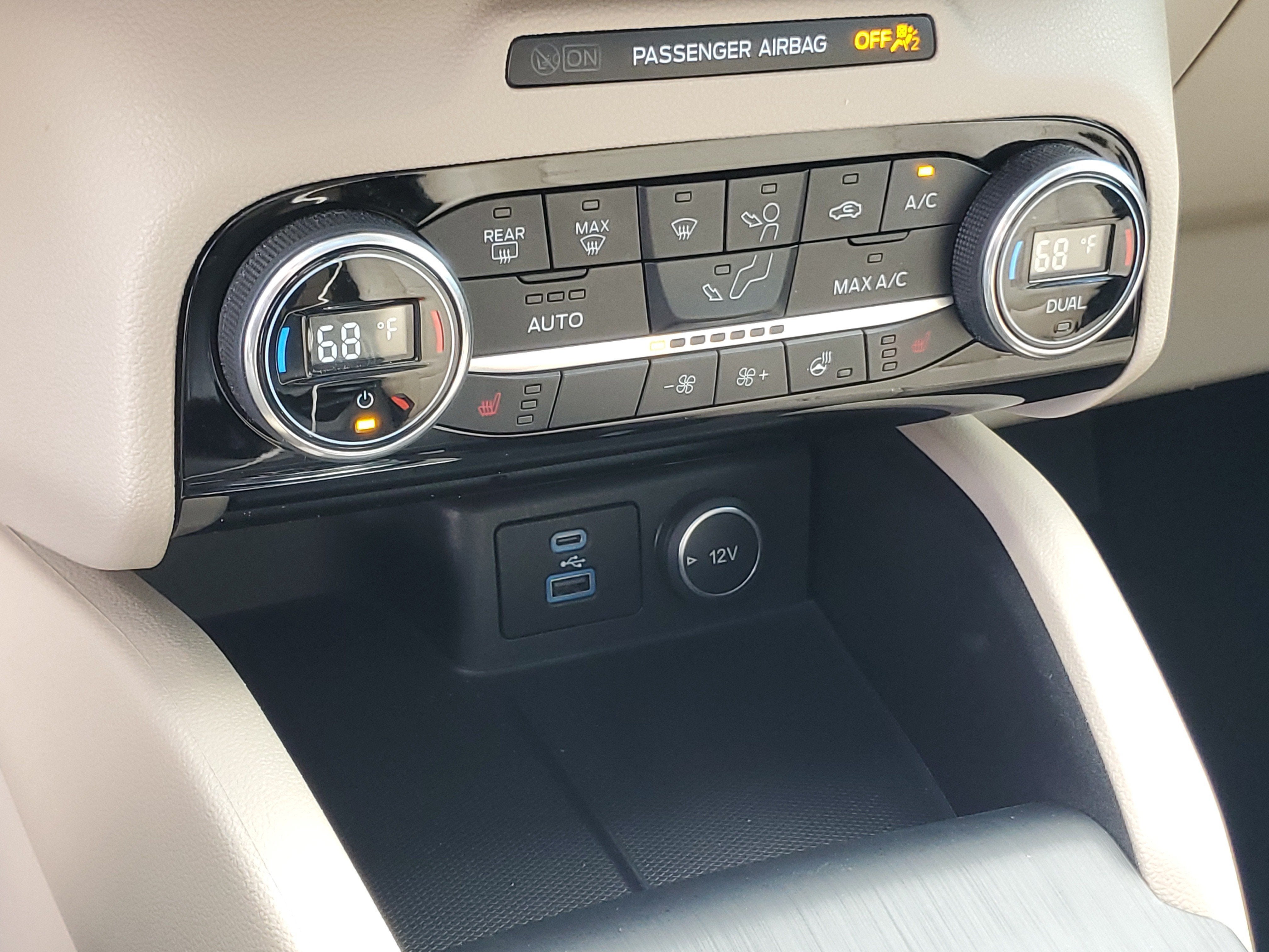 2021 Ford Escape Titanium Hybrid