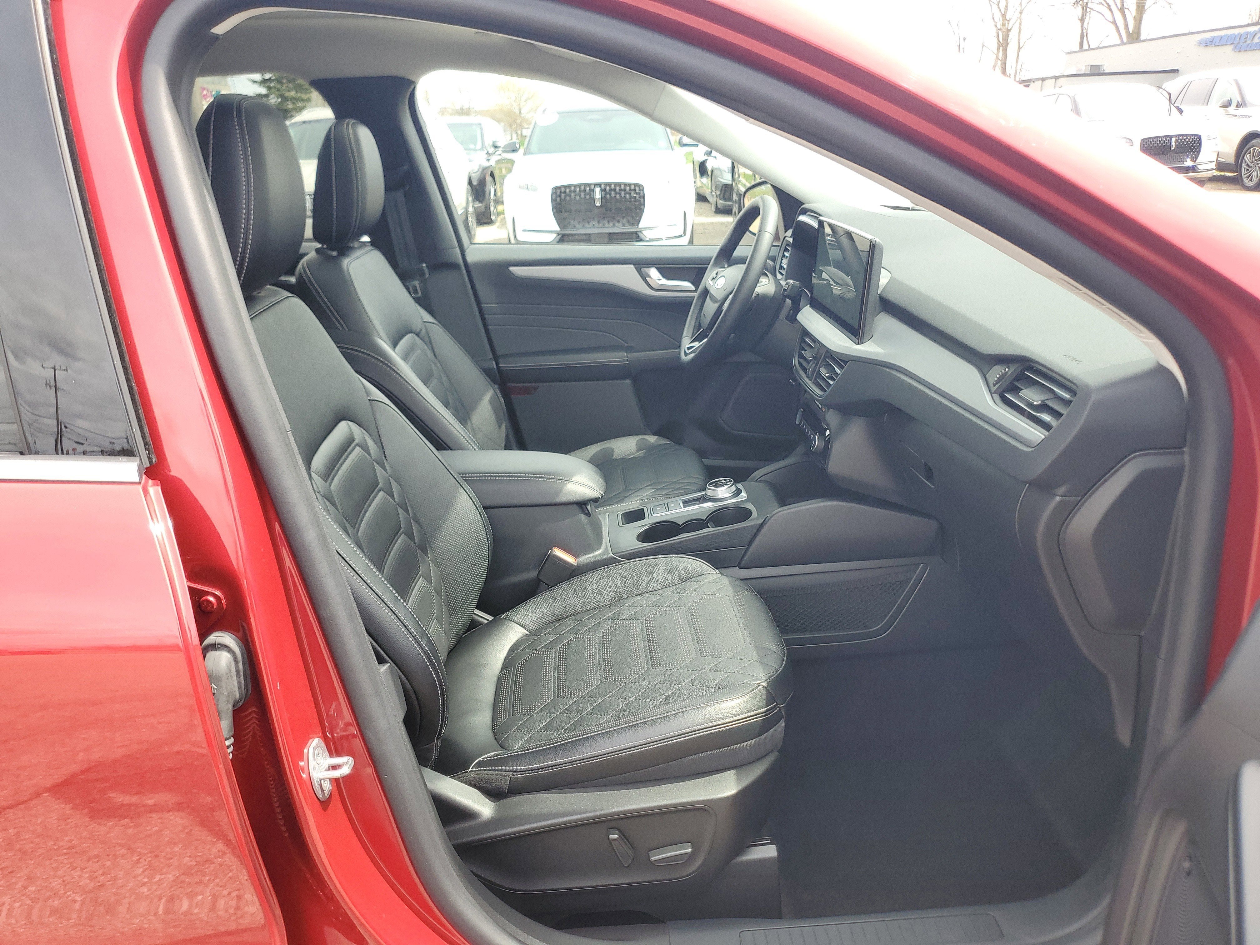 2023 Ford Escape Platinum