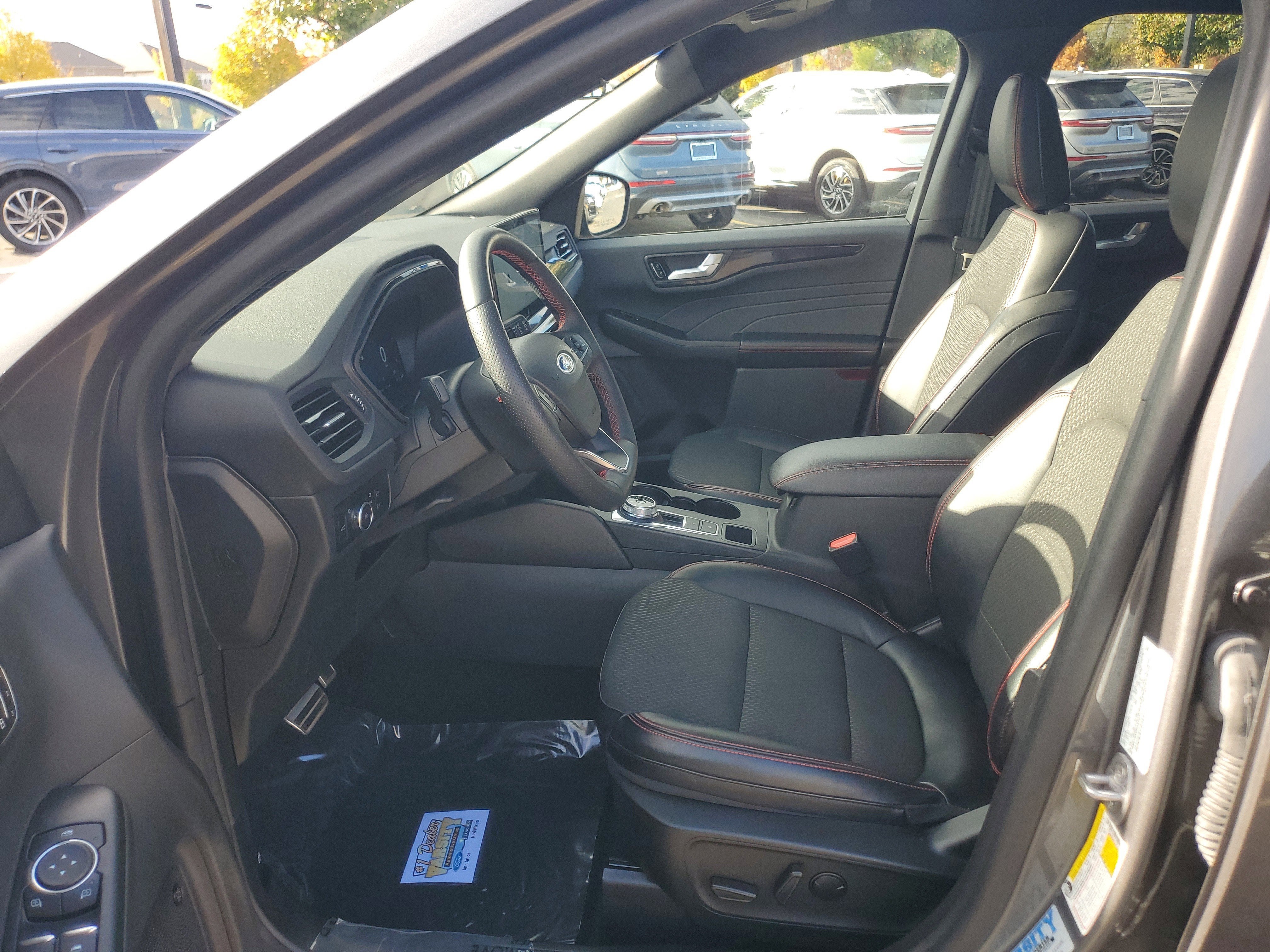 2023 Ford Escape ST-Line Select