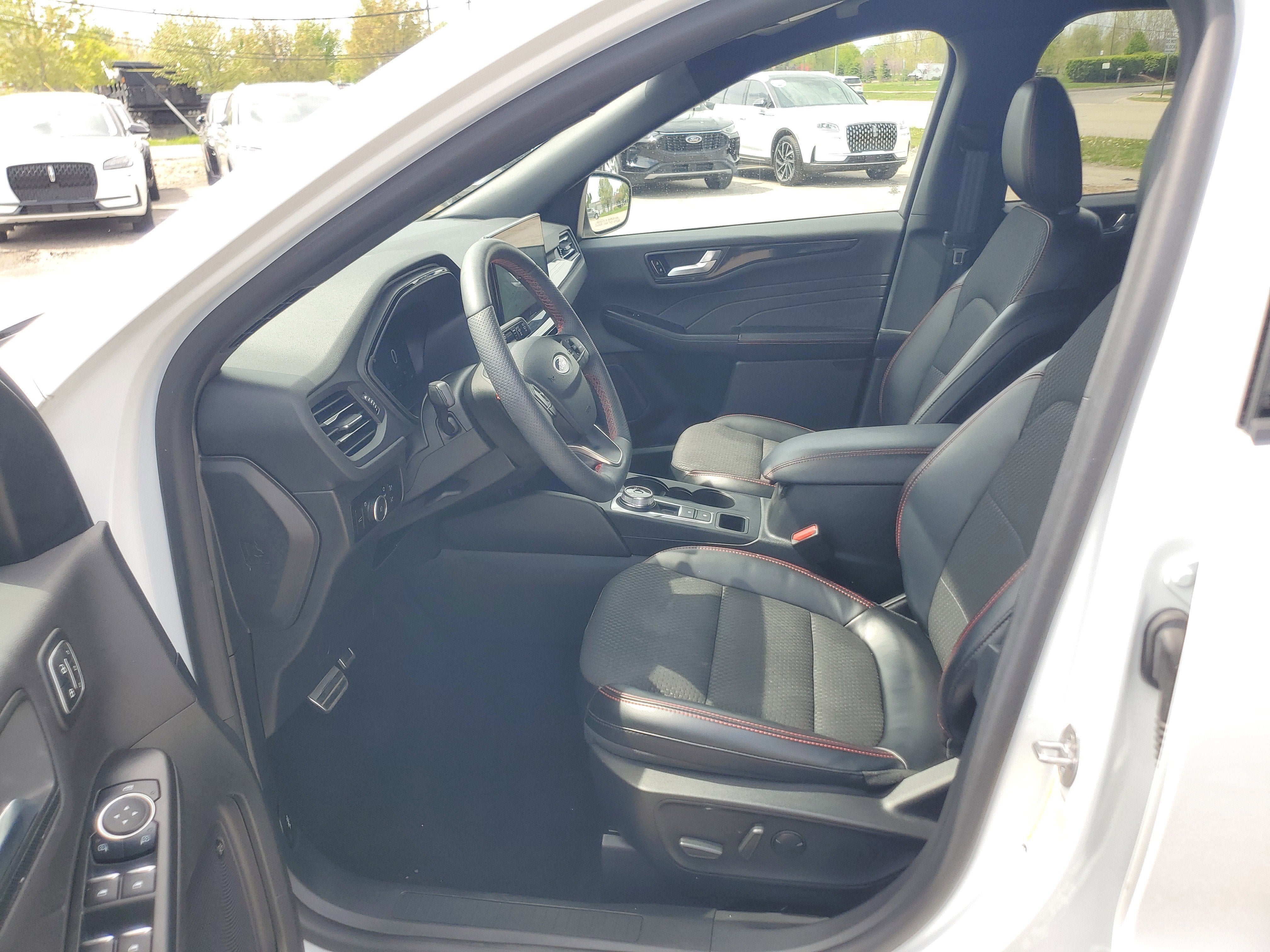 2023 Ford Escape ST-Line Select