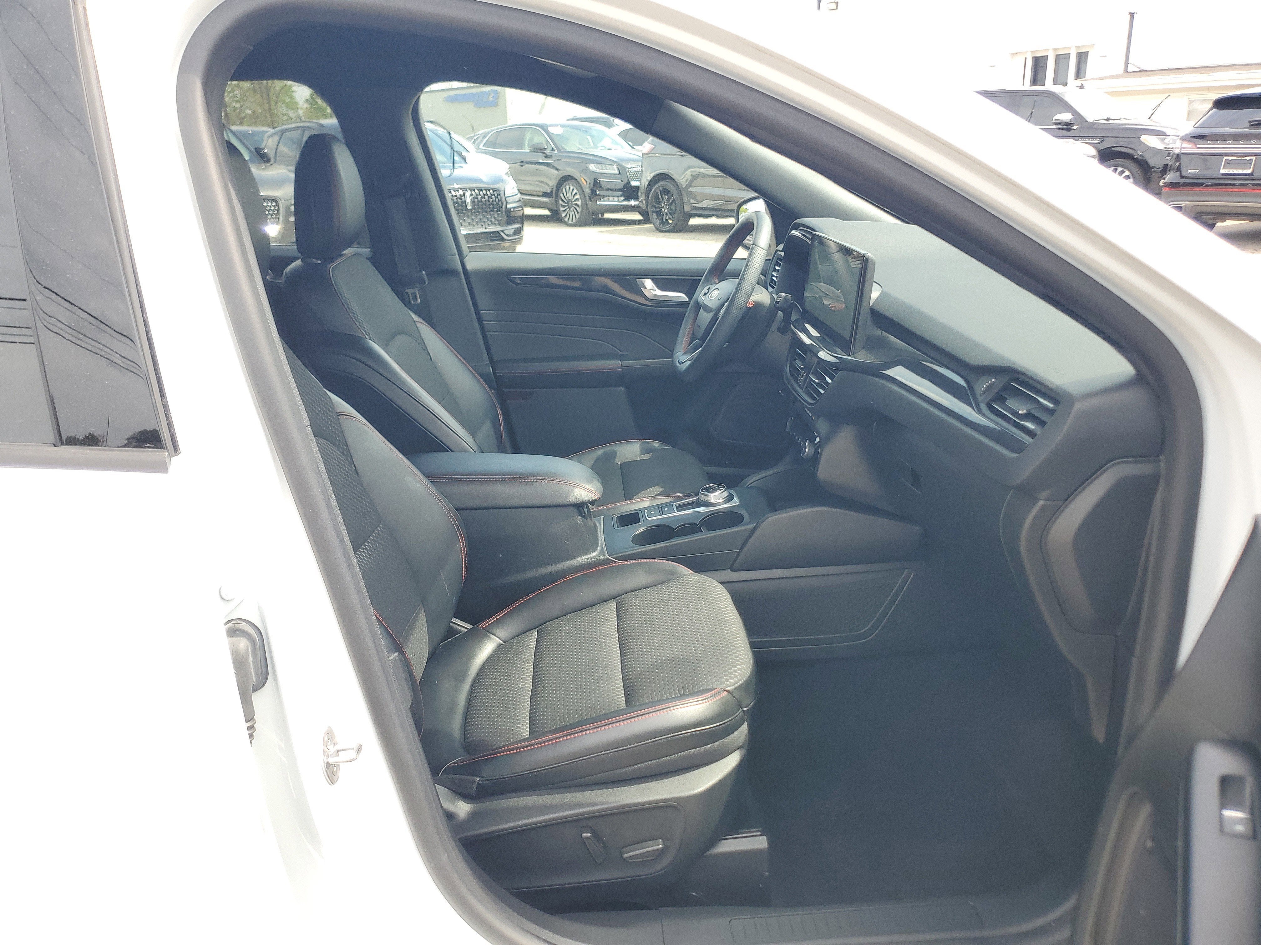 2023 Ford Escape ST-Line Select