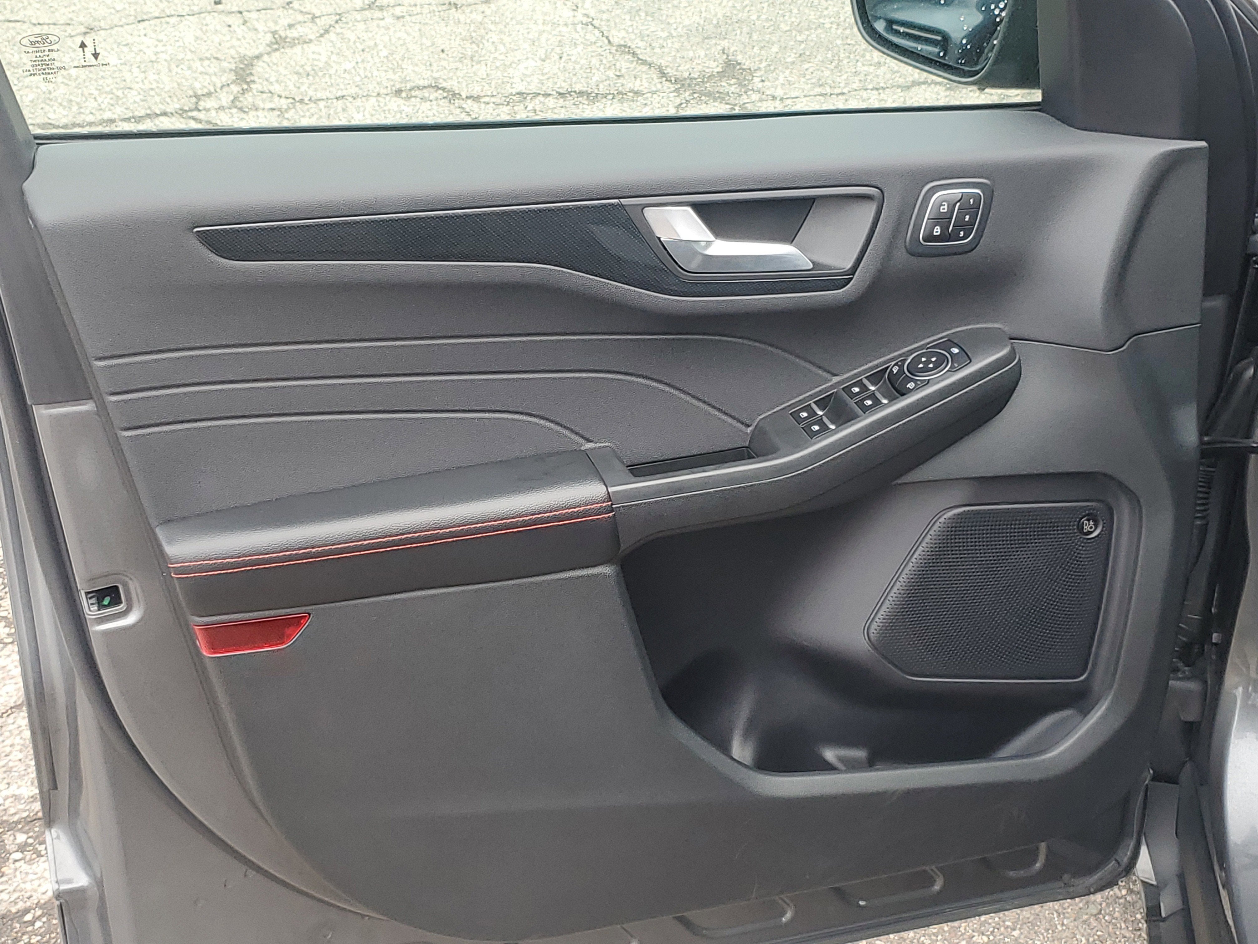 2023 Ford Escape ST-Line Select