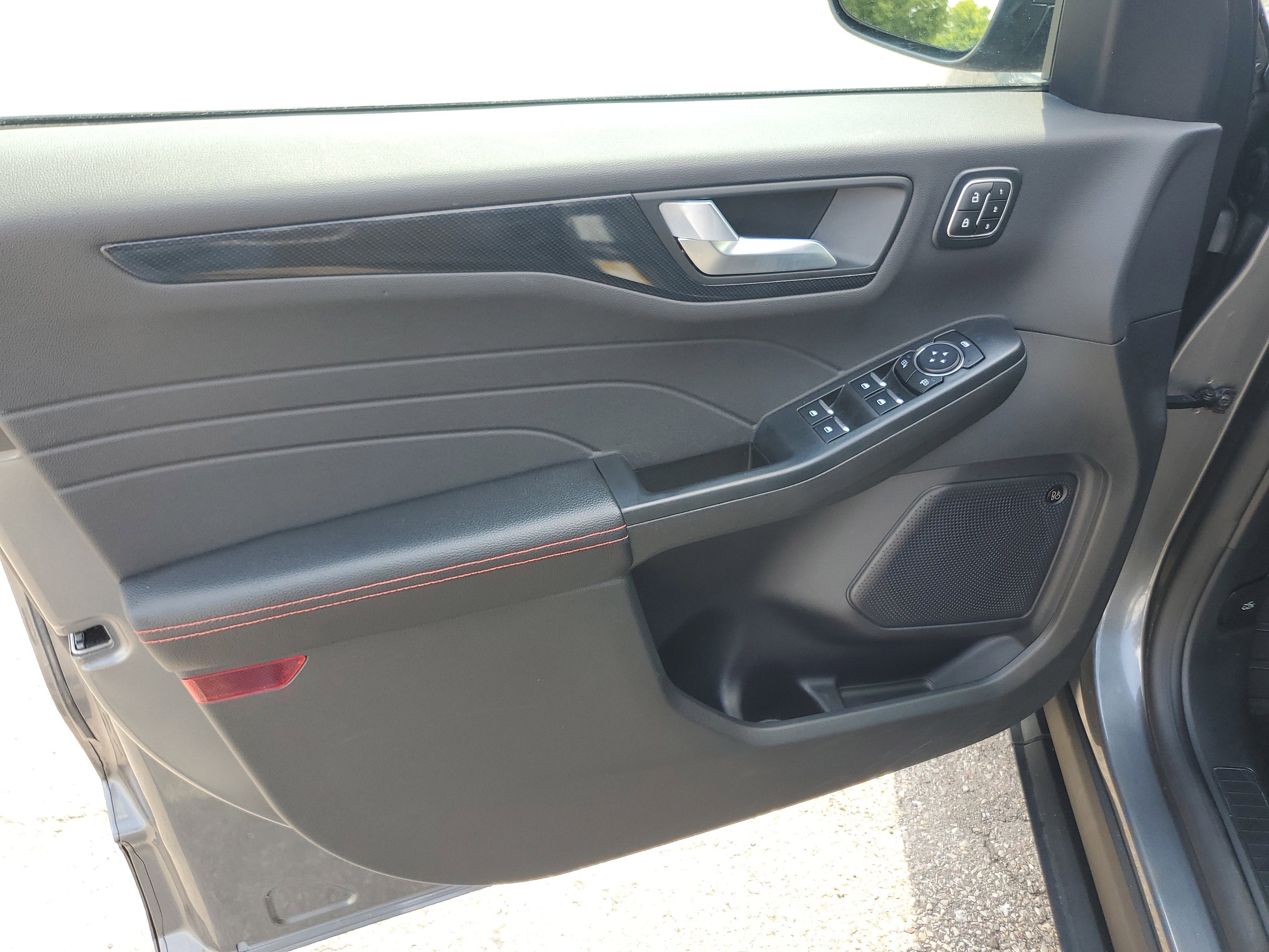 2024 Ford Escape ST-Line Select