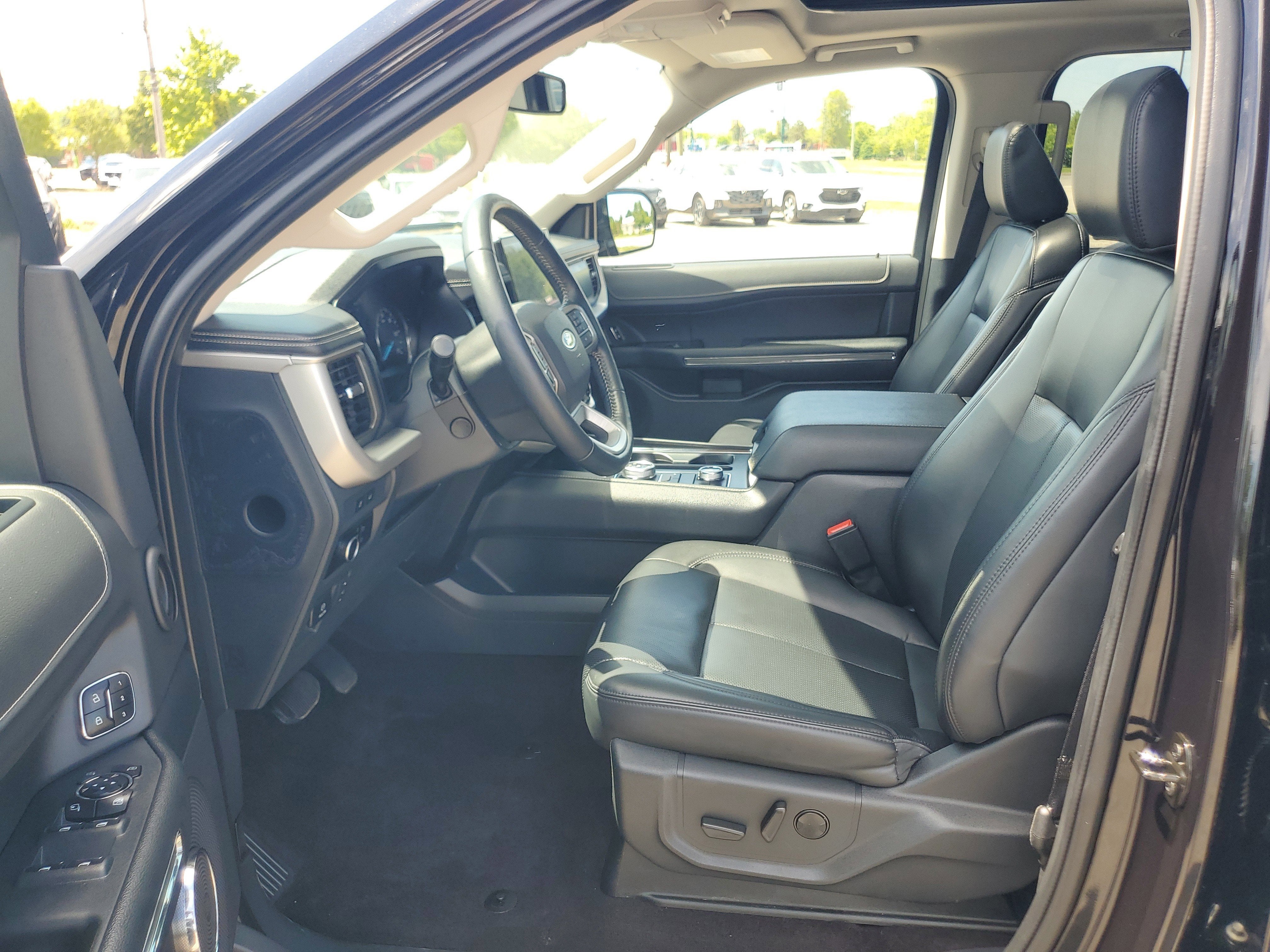 2023 Ford Expedition XLT