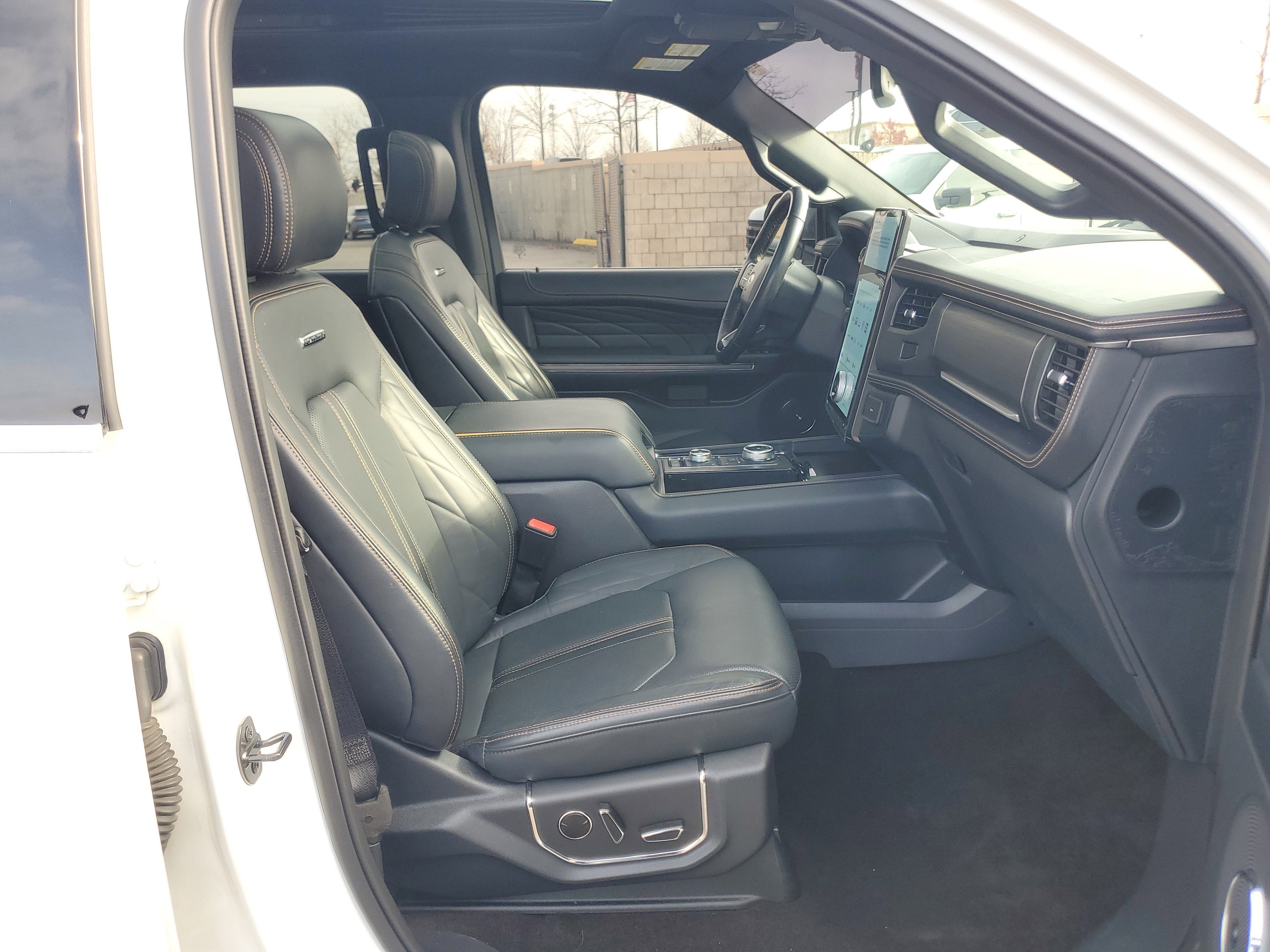 2023 Ford Expedition Platinum