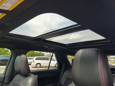 2024 Ford Explorer ST-Line