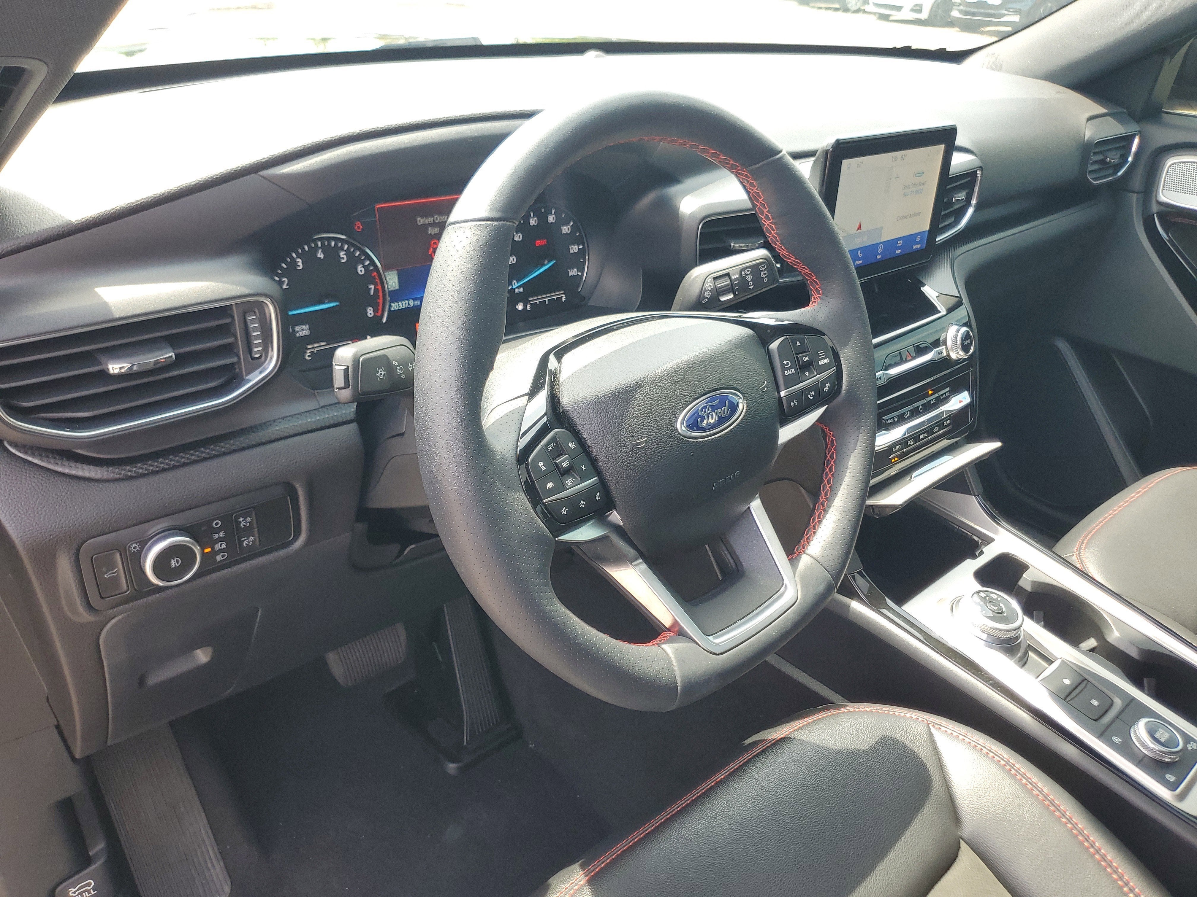 2024 Ford Explorer ST-Line